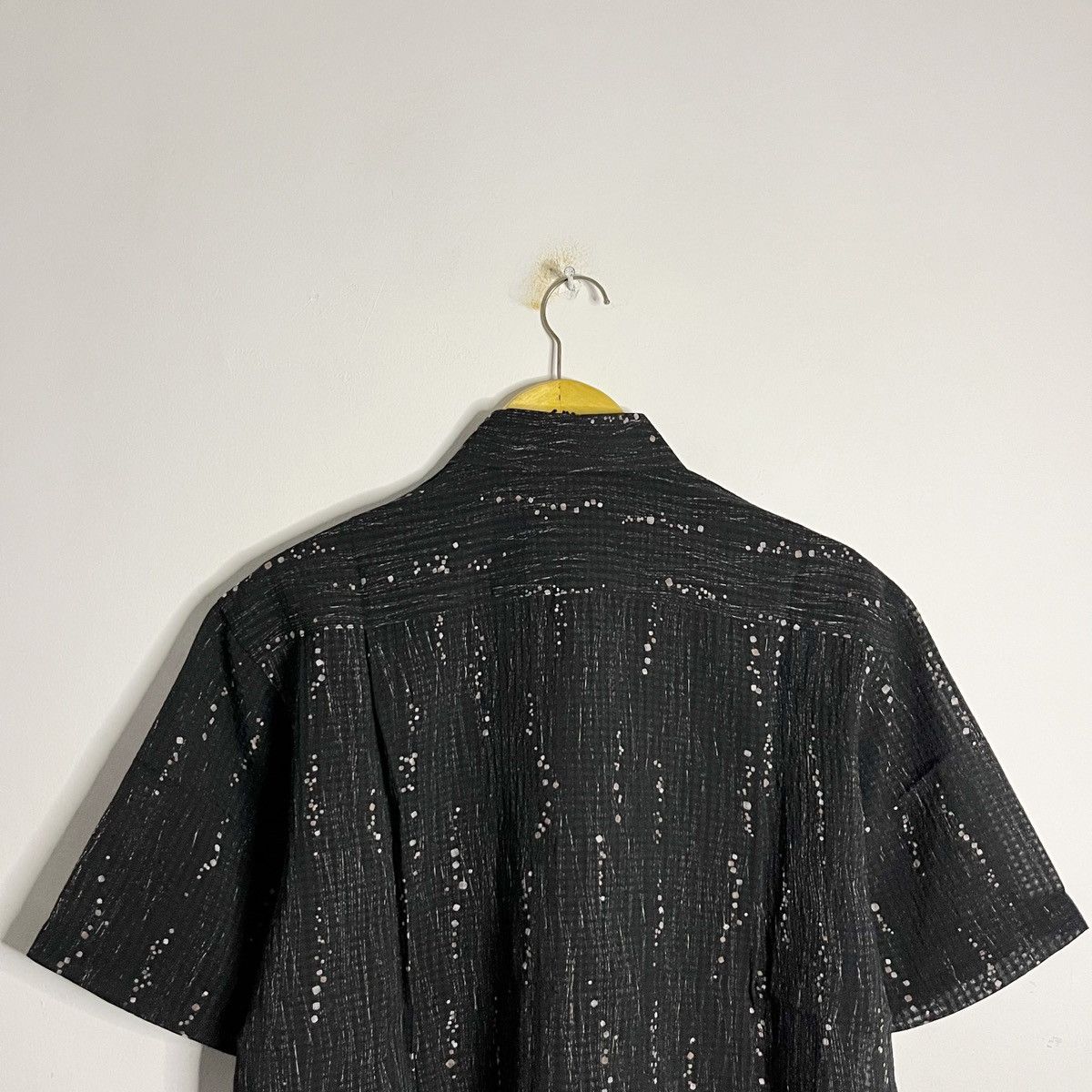 Hiroko Koshino Homme × Issey Miyake × Japanese Brand Hiroko Koshino Homme Black Abstract Speckle Shirt Size US M / EU 48-50 / 2 - 10 Thumbnail
