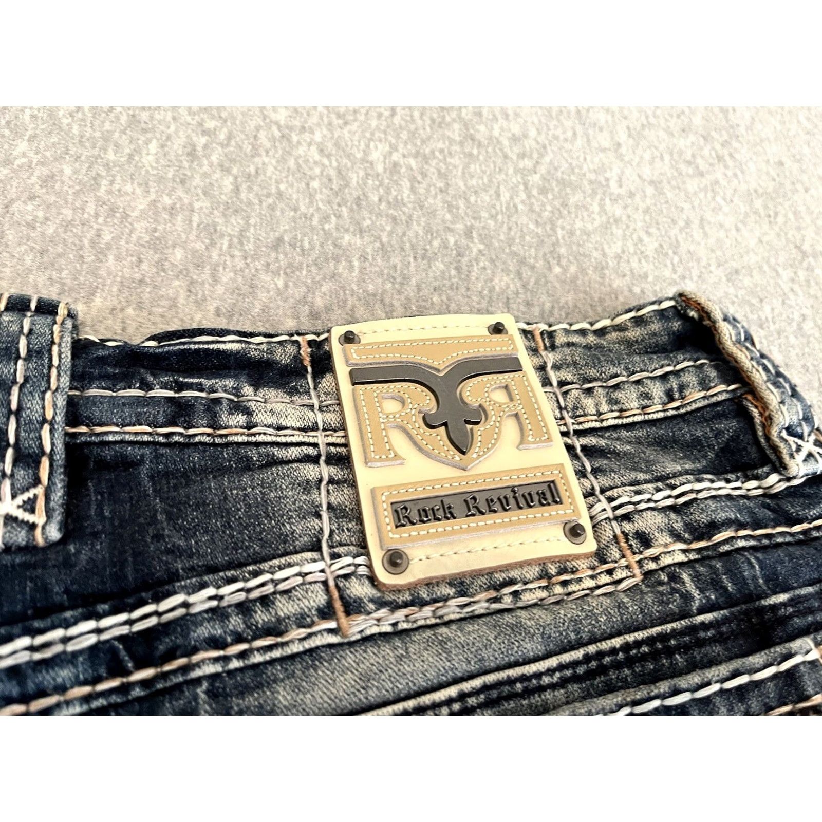 Vintage Rock Revival Jeans Mens 42x31 Distressed Straight Denim Blue NWT Size US 42 / EU 58 - 6 Thumbnail
