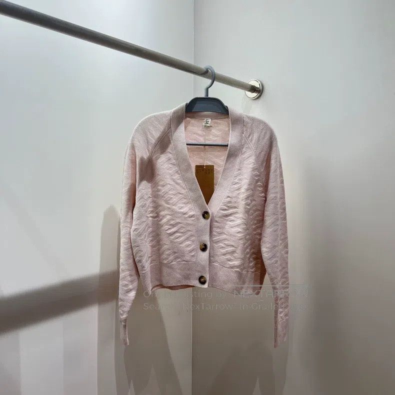 Hermes Hermes V-neck wool full-print knit cardigan Size XS / US 0-2 / IT 36-38 - 1 Thumbnail