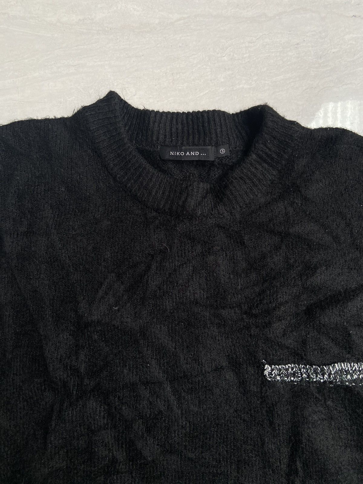 Issey Miyake NIKO AND… Black Sweater Size US XL / EU 56 / 4 - 8 Thumbnail