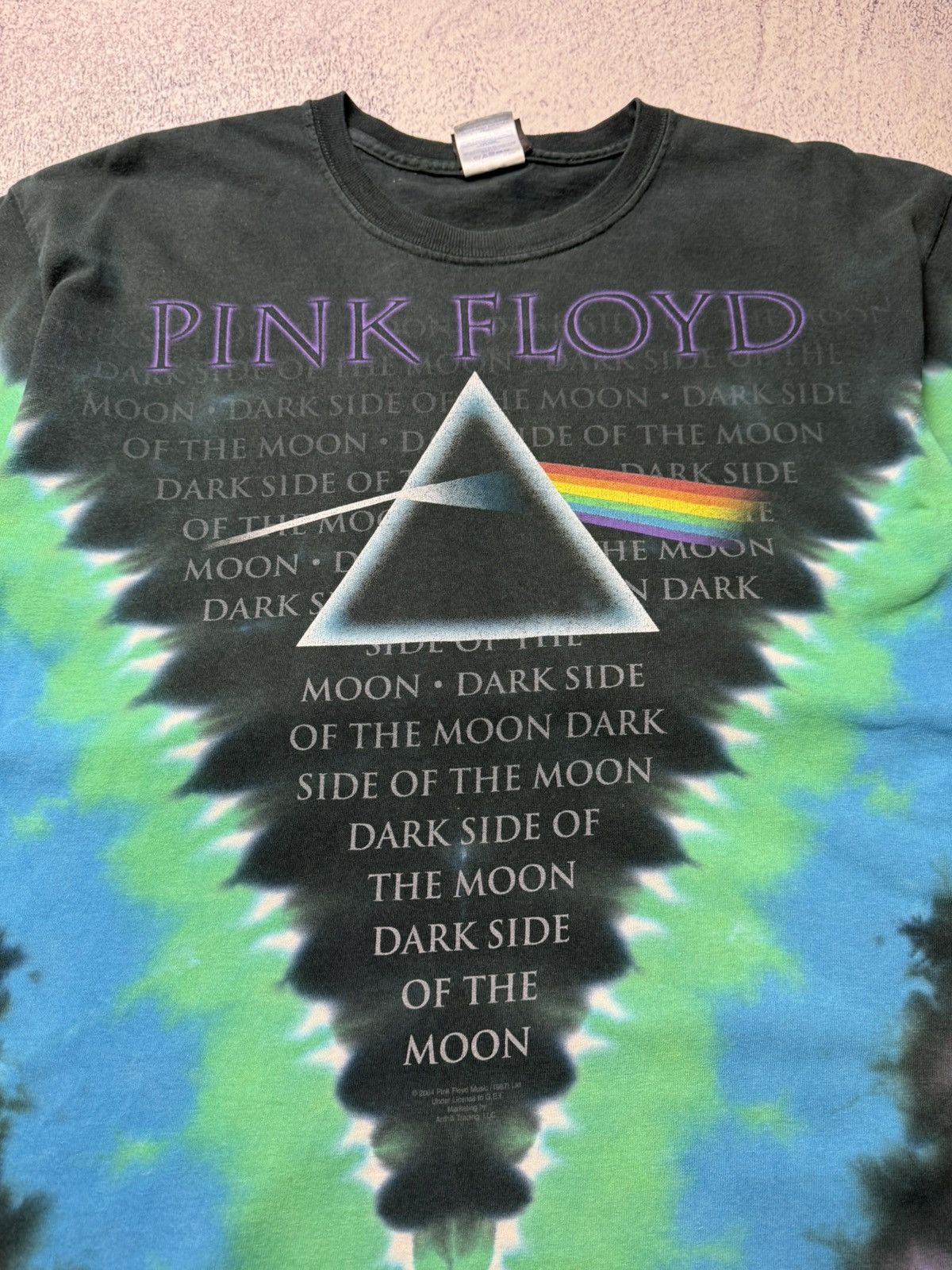 Pink Floyd Liquid Blue 2004 Pink Floyd Dark Side Of The Moon T-Shirt Size US M / EU 48-50 / 2 - 9 Thumbnail