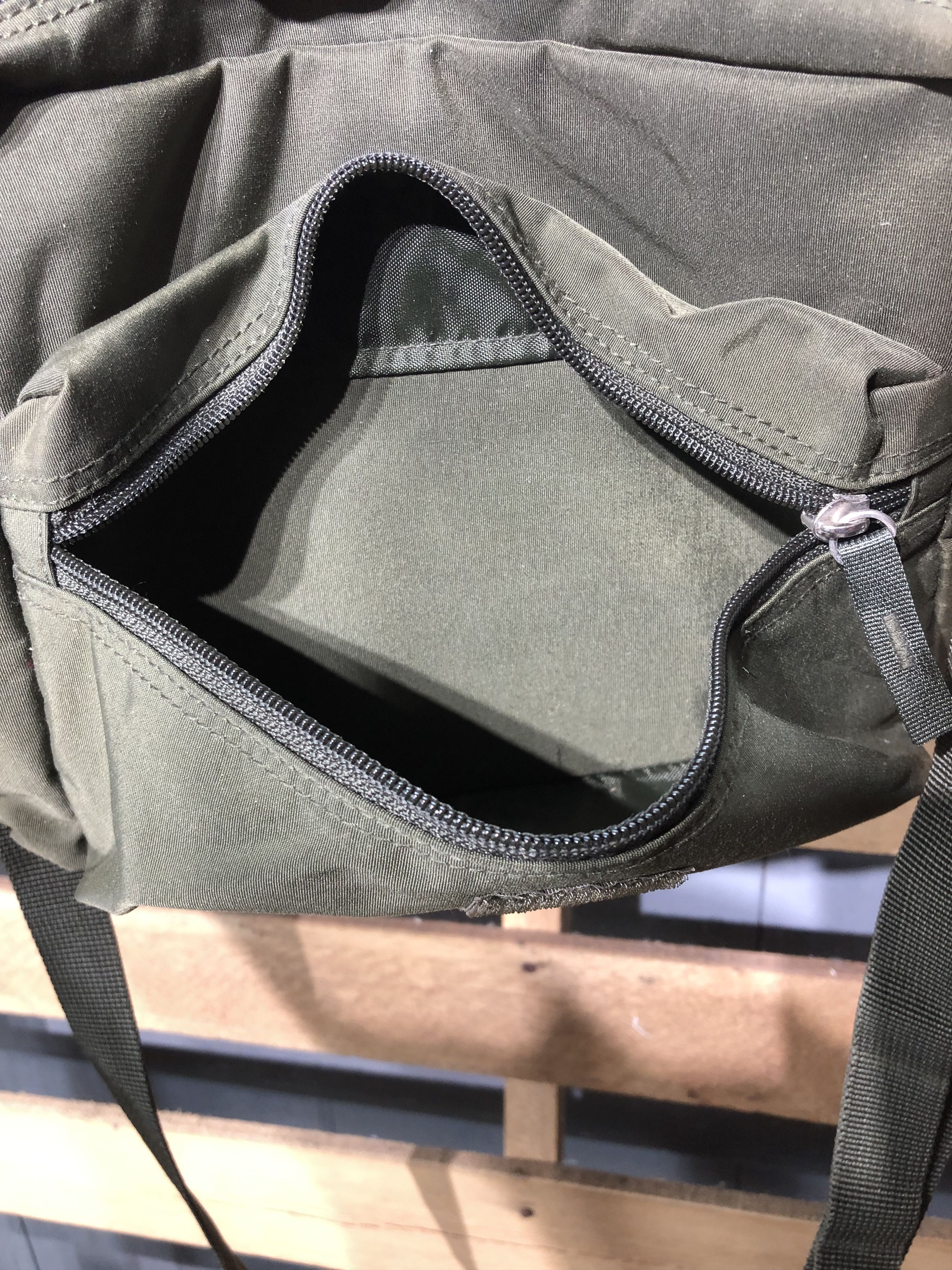 Japanese Brand Japanese Olive Green Style Nylon Crossbodybag Size ONE SIZE - 7 Thumbnail