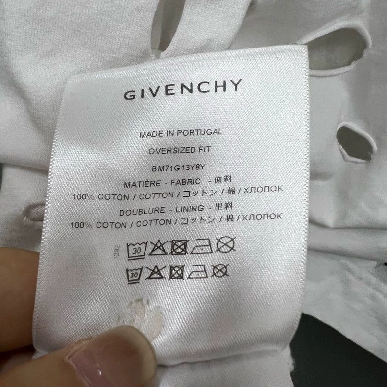 Givenchy Givenchy Large Destroyed Logo Print Short Sleeve, Size S Size US M / EU 48-50 / 2 - 4 Thumbnail