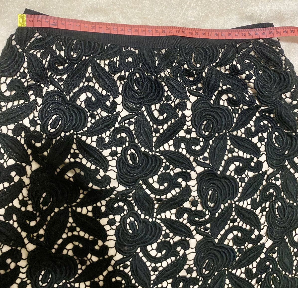 Hoss Intropia Skirt midi Hoss Intropia Size 27" / US 4 / IT 40 - 3 Thumbnail