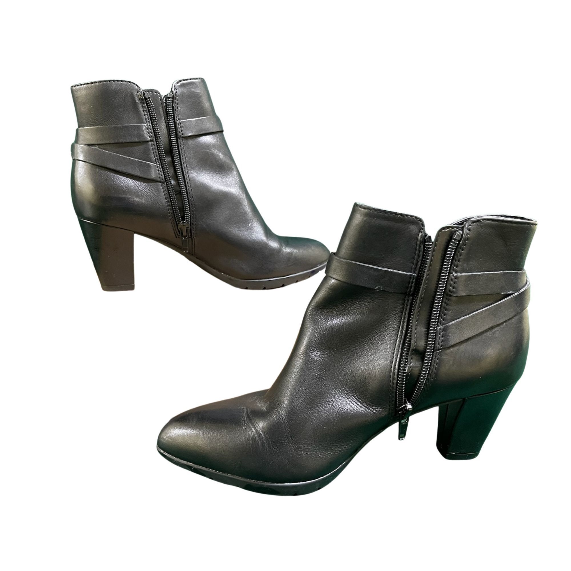 Anne Klein ANNE KLEIN Black Leather Ankle Boots Size 7 With Side Zipper Size US 7 / IT 37 - 2 Thumbnail