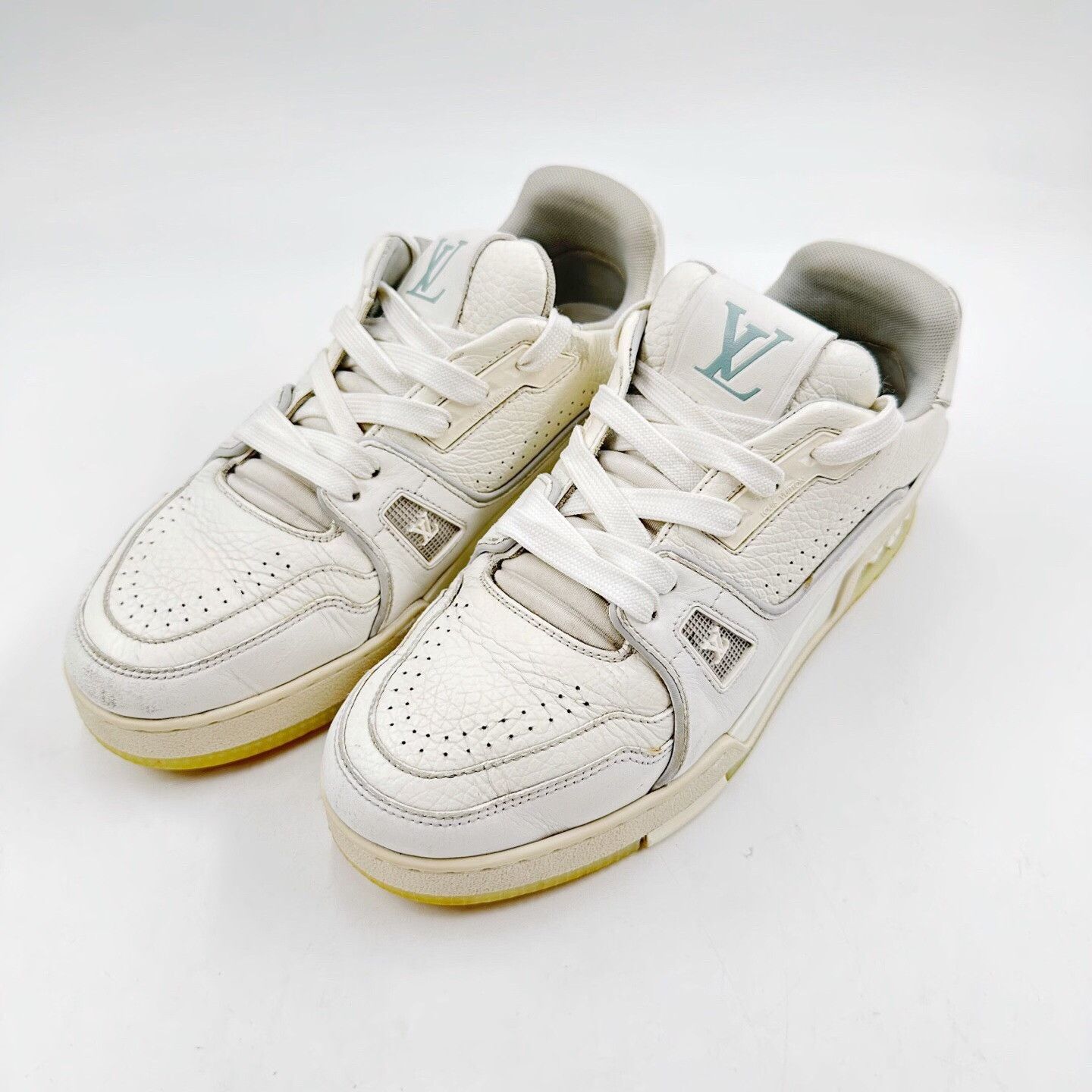 Louis Vuitton Louis Vuitton LV Trainer White Cement Size US 6 / IT 36 - 1 Thumbnail