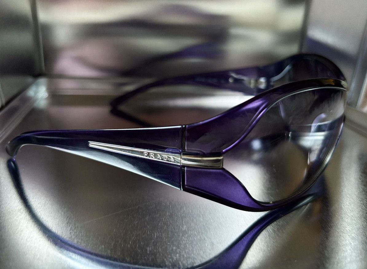 Prada × Vintage Vintage Prada Sunglasses Size ONE SIZE - 2 Thumbnail