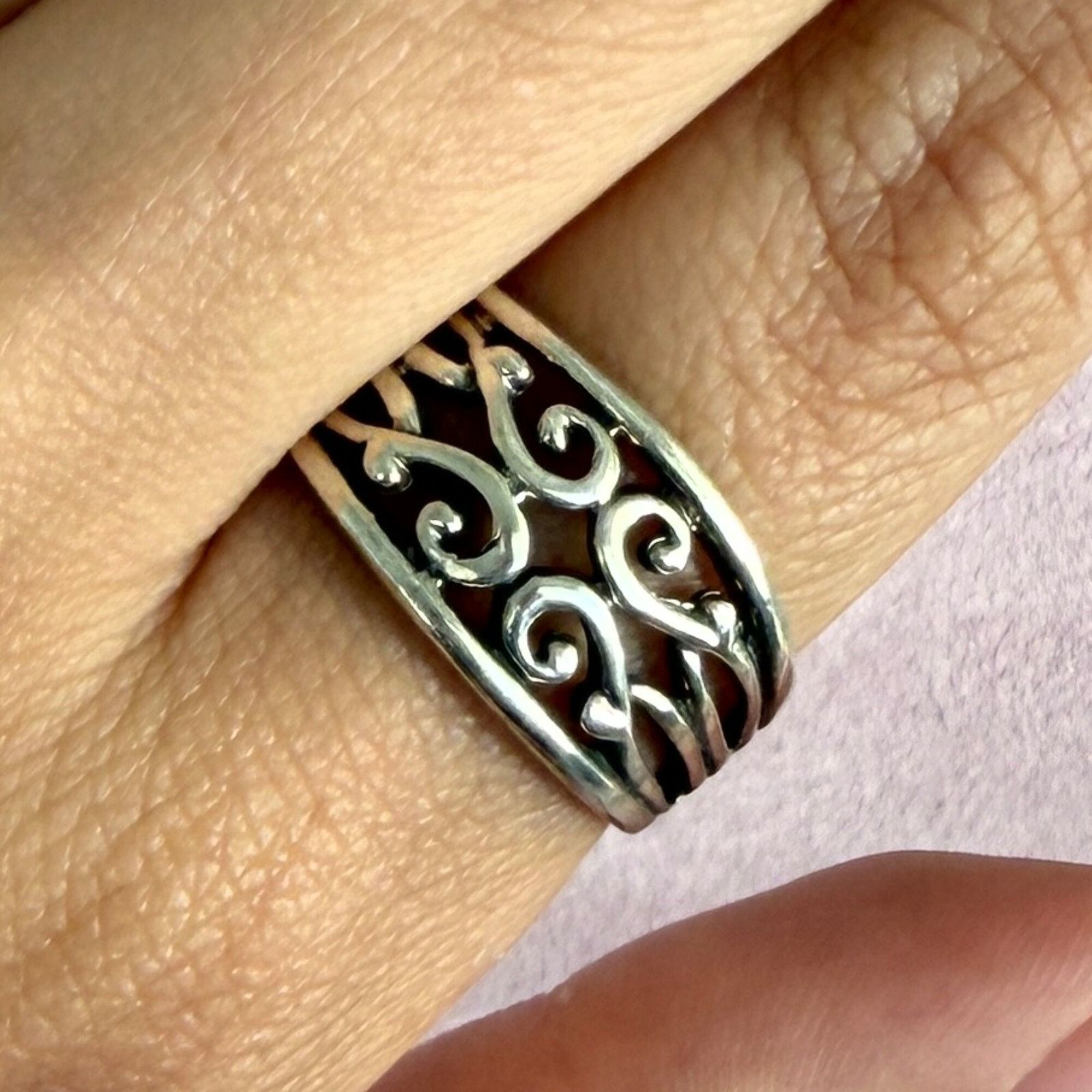 Sterling Silver sterling silver scroll band ring size 9.5 Size ONE SIZE - 1 Thumbnail
