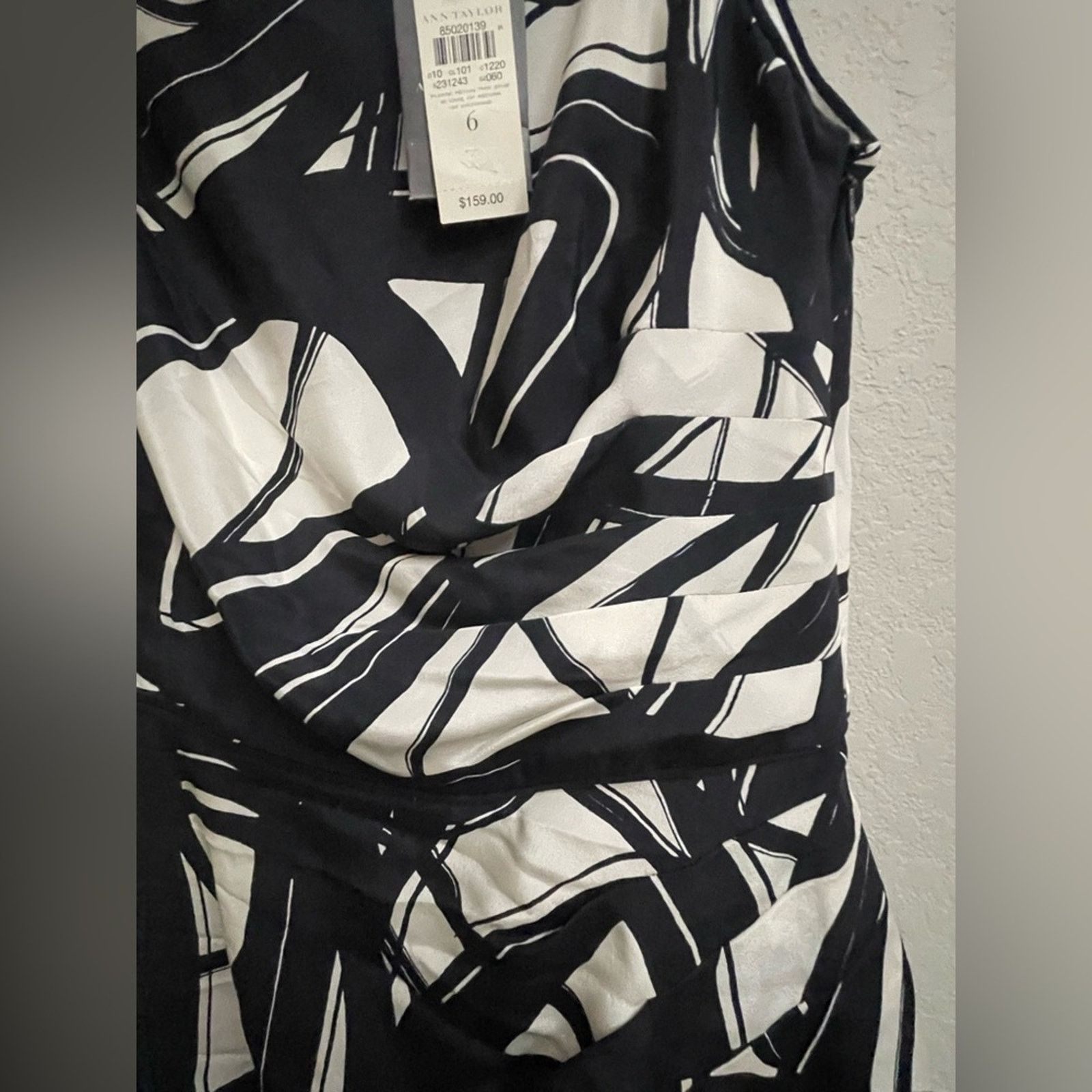 Ann Taylor Ann Taylor Sleeveless 100% Silk Black Ruched Dress Size 6 Size M / US 6-8 / IT 42-44 - 5 Thumbnail