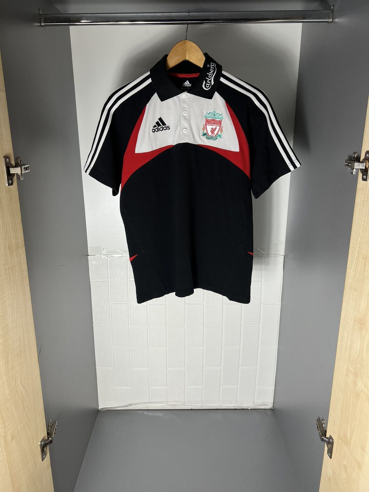 Adidas VINTAGE ADIDAS FC LIVERPOOL ENGLAND SOCCER JERSEY RETRO 90s Size US M / EU 48-50 / 2 - 8 Thumbnail