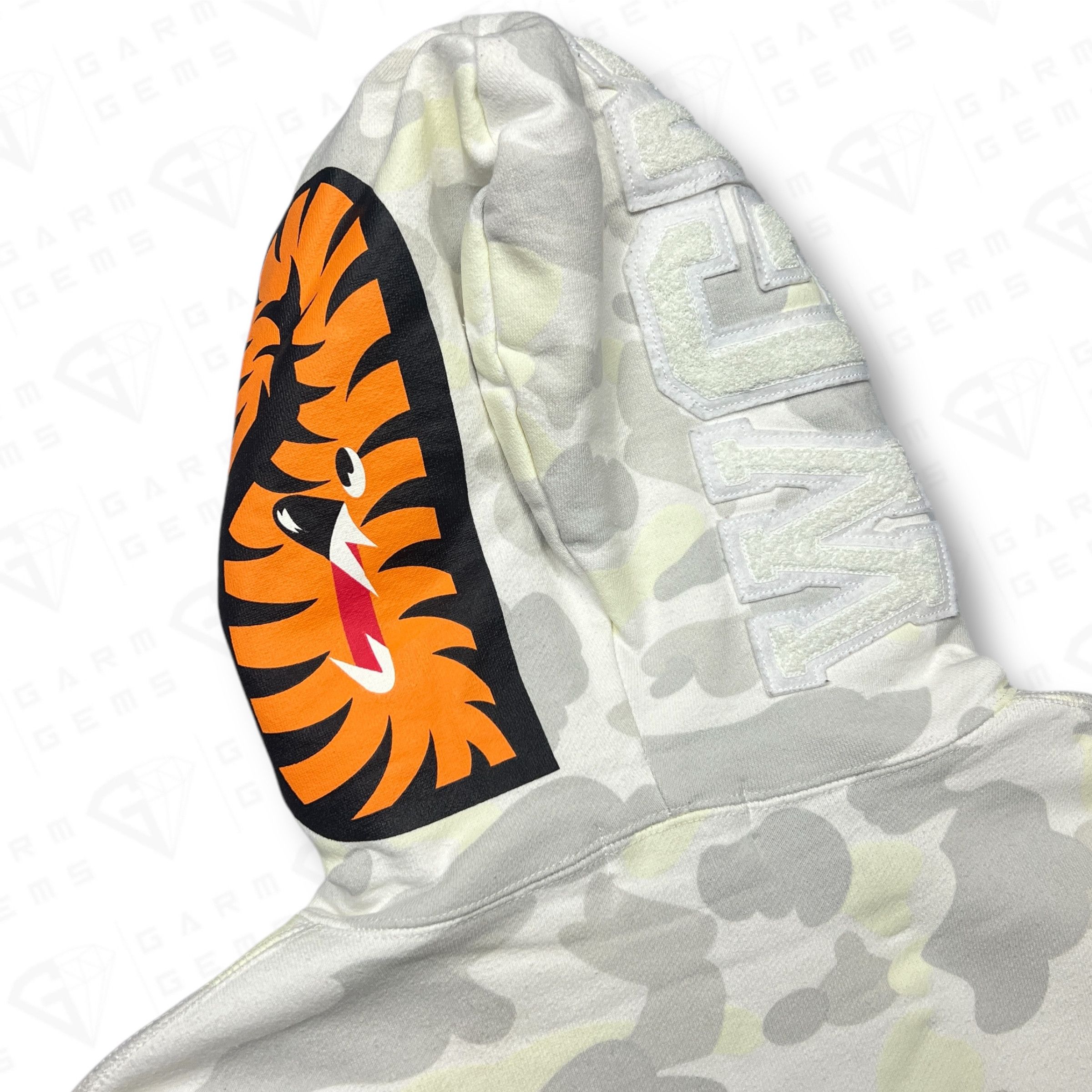 Bape A Bathing Ape Shark Camo Glow In The Dark Full Zip Hoodie Size US XL / EU 56 / 4 - 5 Thumbnail
