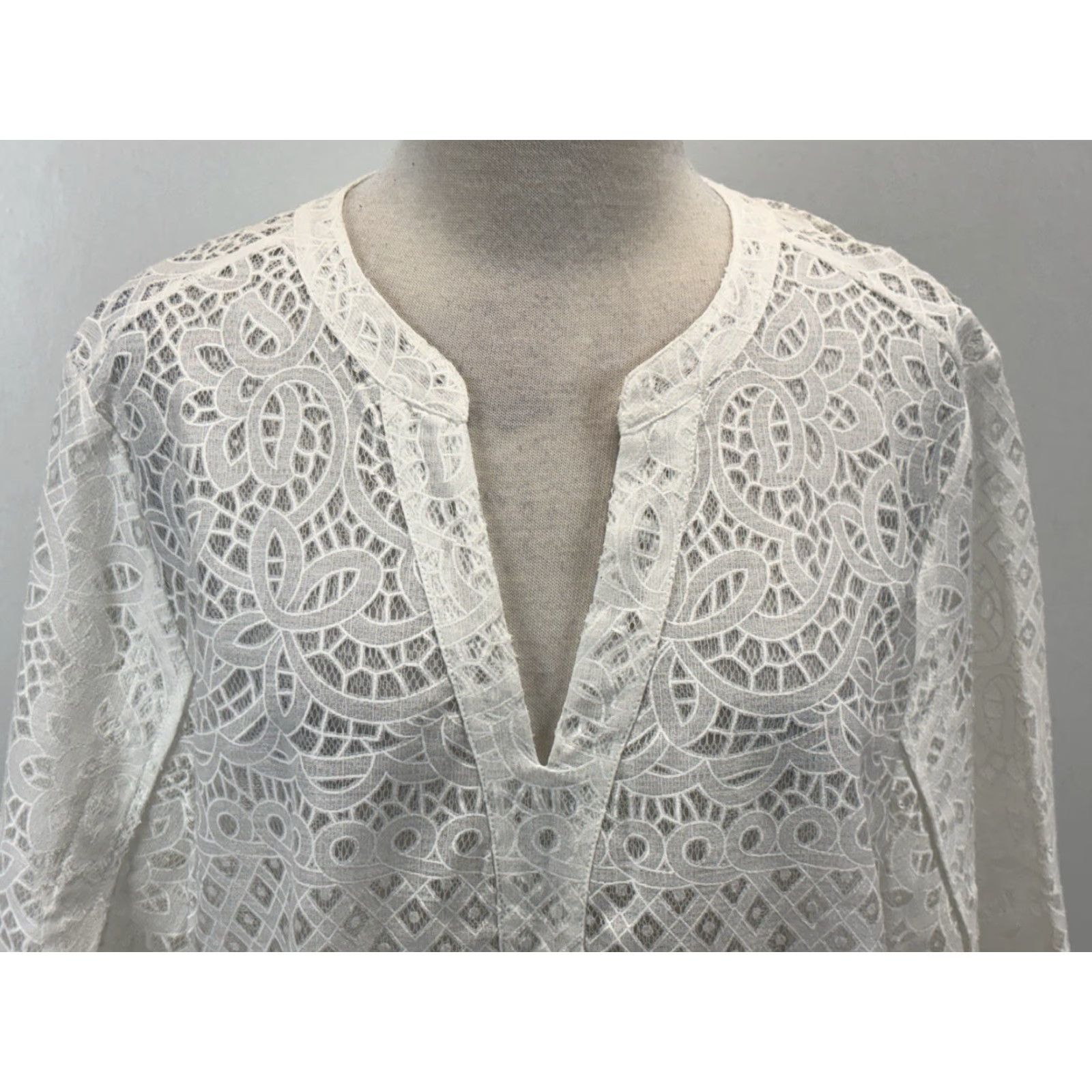 Vintage Chicos Lace Tunic Top Shirt XL Ivory 3/4 Sleeve Semi Sheer Casual Womens Size XL / US 12-14 / IT 48-50 - 5 Thumbnail