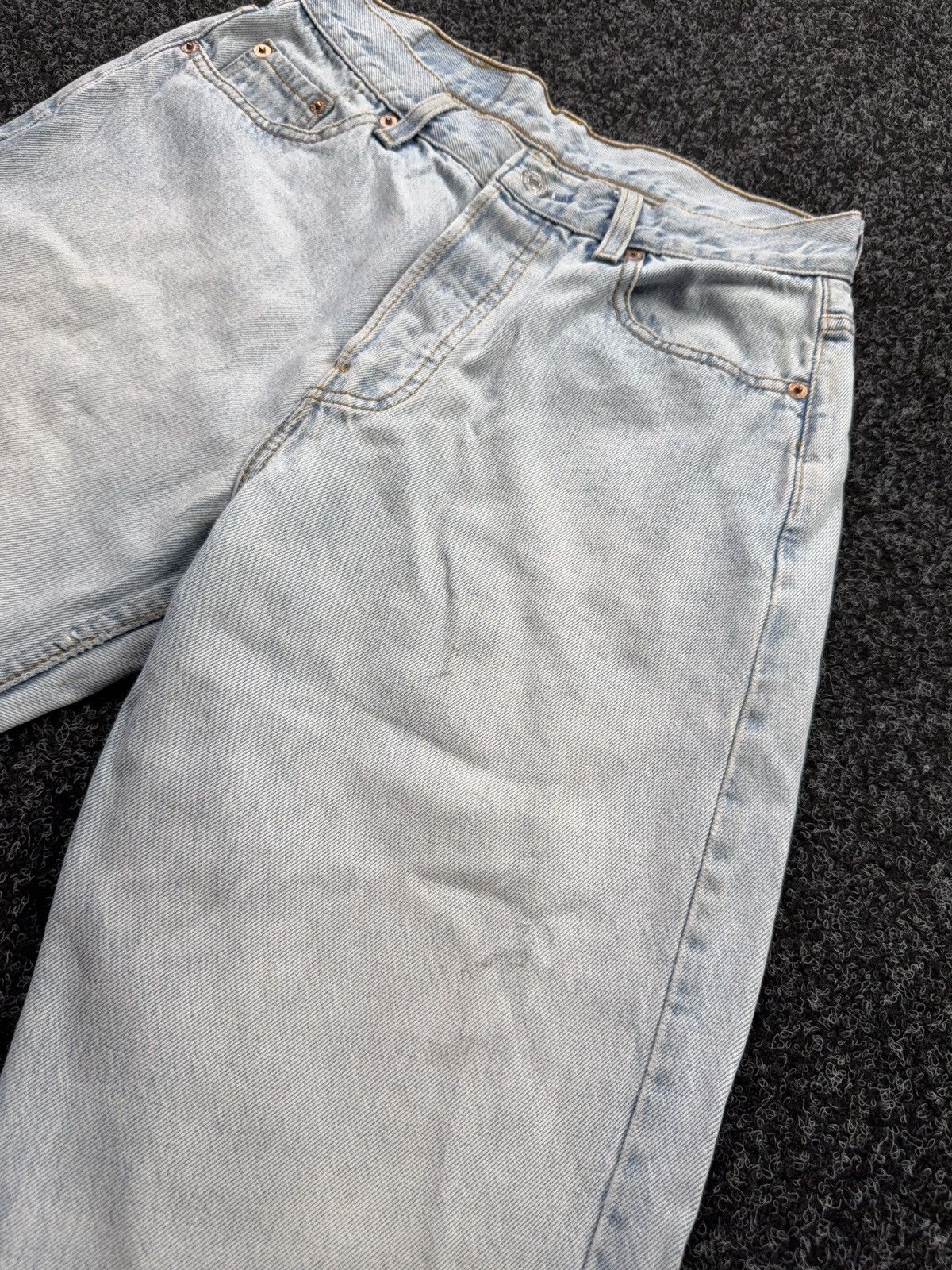 Levi's Vintage Clothing 90s Vintage Levi's 501 Made In Australia Light Wash Jeans Size US 29 - 7 Thumbnail