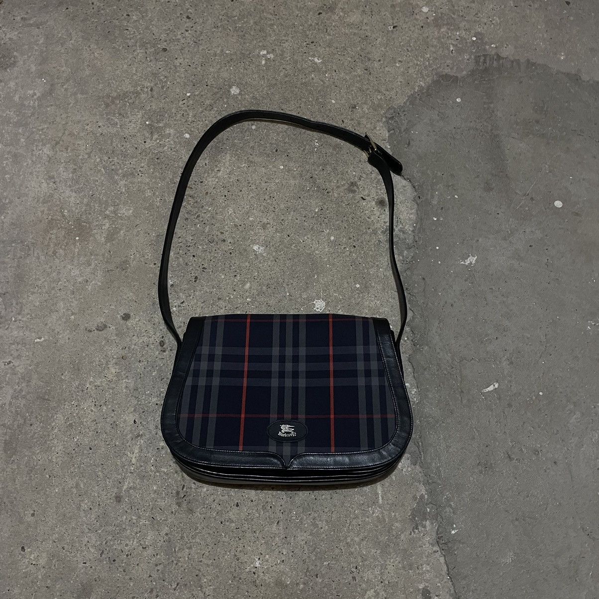 Burberry × Vintage Vintage burberry bag Size ONE SIZE - 1 Thumbnail