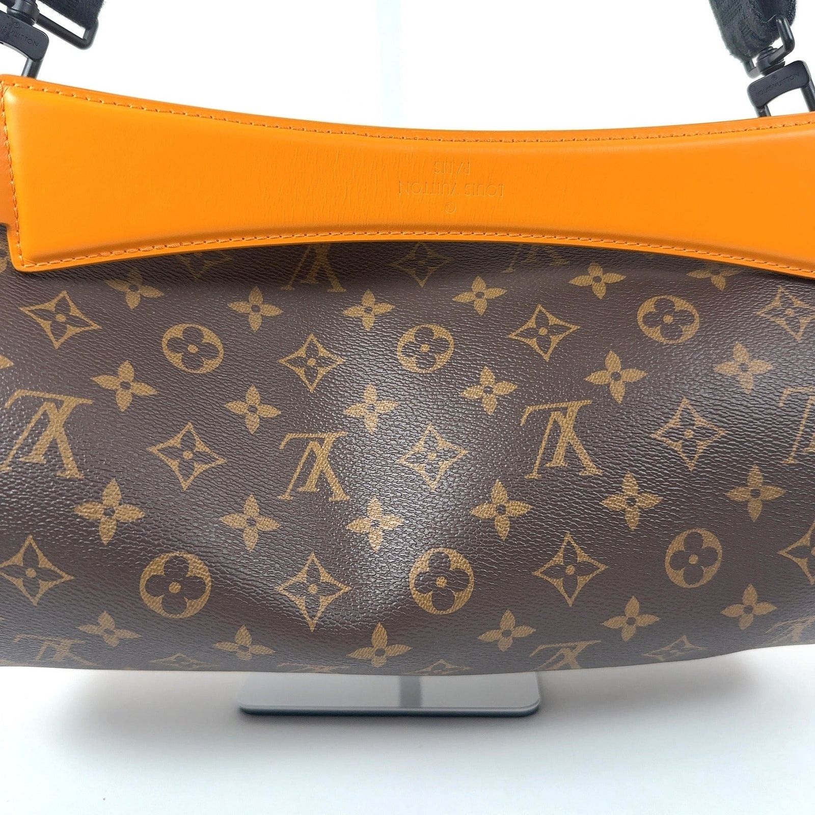 Louis Vuitton Louis Vuitton Monogram Soft Polochon MM Bag Size ONE SIZE - 9 Thumbnail