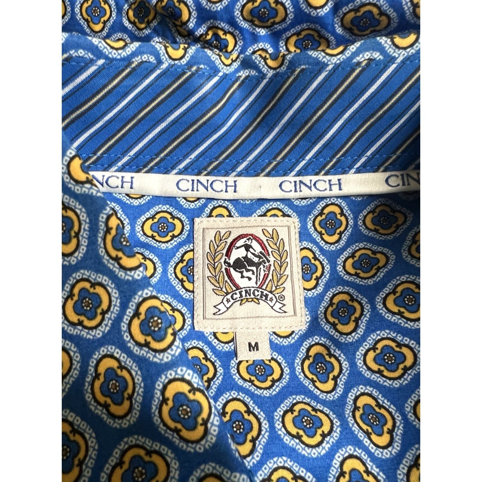Vintage Cinch Shirt Mens M Blue Medallion Print Button-Down Long Sleeve Western Casual Workwear Geometric Embroidered Pocket Casual Wear Mens M Size US M / EU 48-50 / 2 - 7 Thumbnail