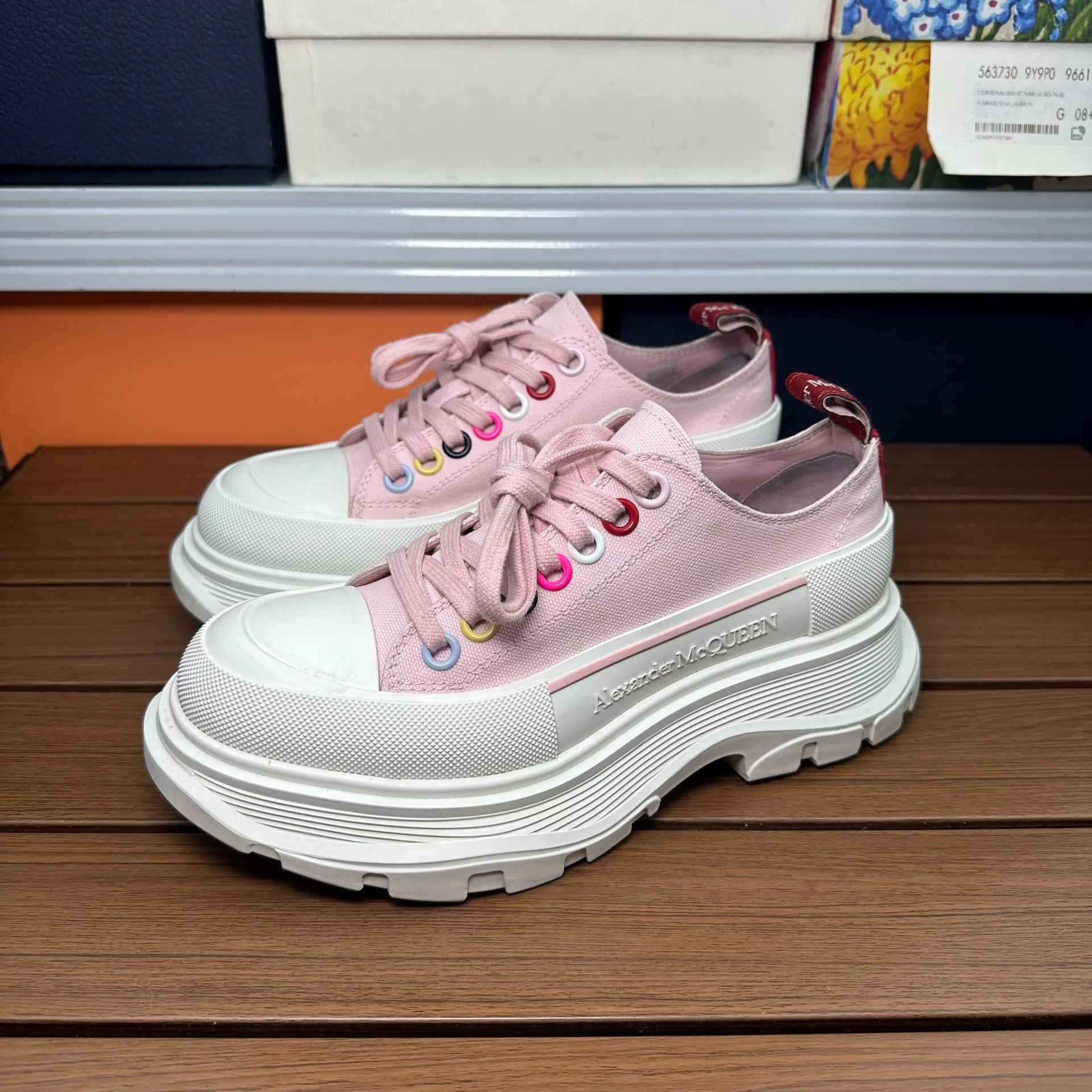 Alexander McQueen Alexander McQueen Pink Lowtop Sneakers it_36-5 Women Size US 6.5 / IT 36.5 - 1 Thumbnail