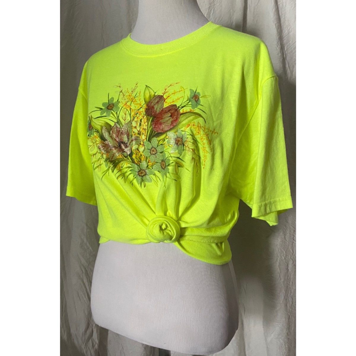 Vintage Vintage, Neon, Sparkle Wild Flower Print, Semi Cropped Tee Size S / US 4 / IT 40 - 8 Thumbnail