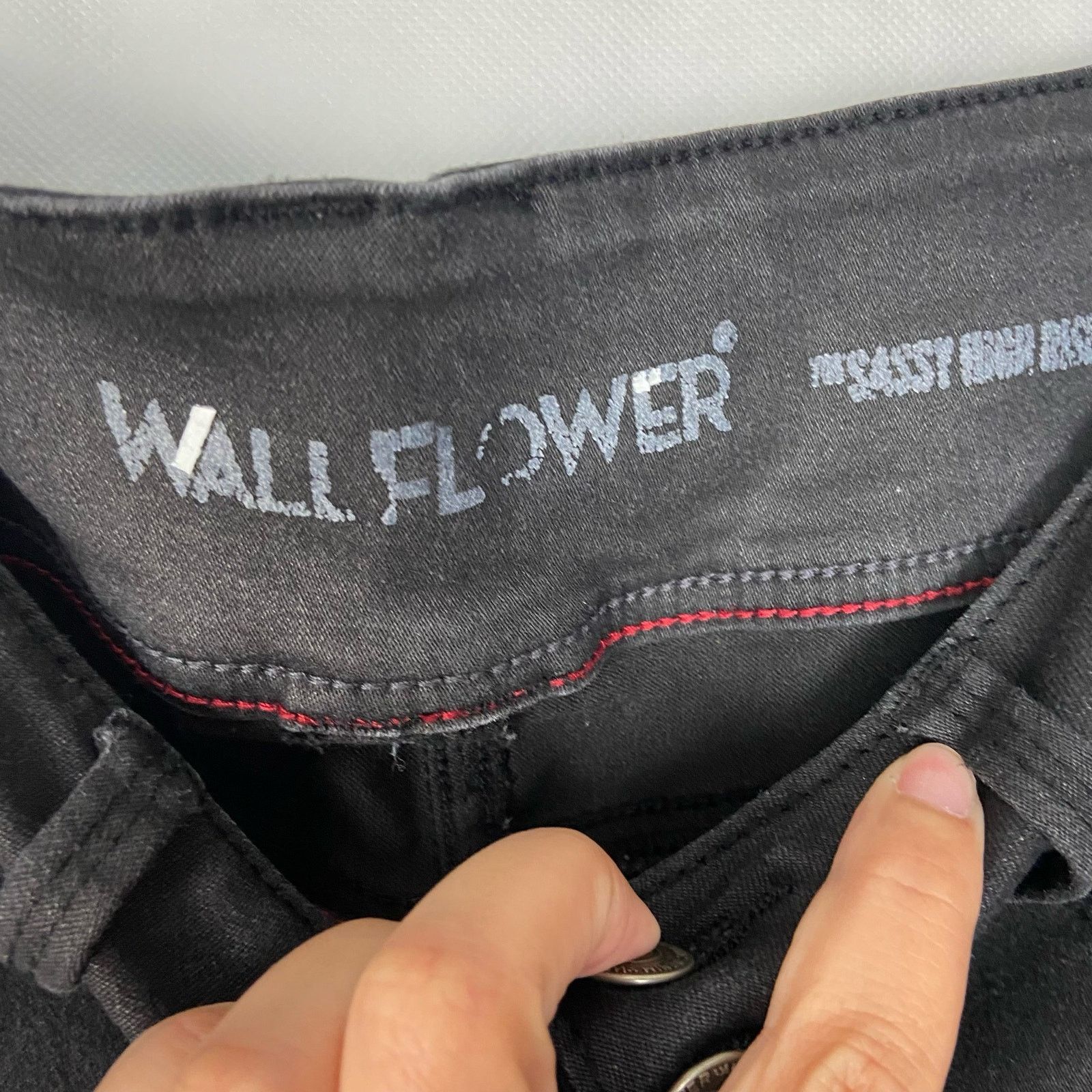 Other Wallflower Shimmer Black Jeans Size 11 Size 30" / US 8 / IT 44 - 8 Thumbnail