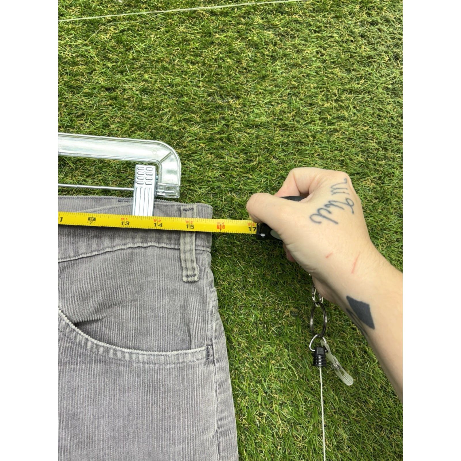 Levi's VINTAGE Levi's 519 Jeans 32x32 Gray Corduroy Pants 519 White Tab USA Made 80s Mens Jeans Size US 32 / EU 48 - 7 Thumbnail