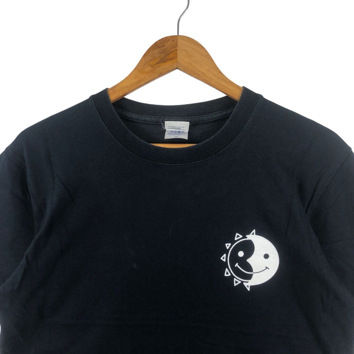 Vintage 2FACIS JAPAN YOUNG LAB Smiley Sun Collection Tee Shirt Top Size US M / EU 48-50 / 2 - 2 Thumbnail