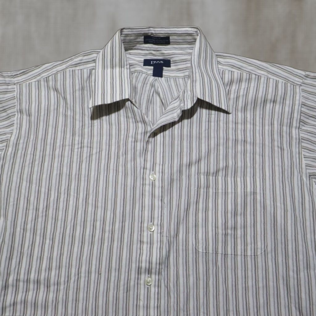 Izod IZOD Shirt White Striped Button-Down Easy Care Long Sleeve Adult XL 17.5 32/33 Men Mens Button-Up Casual Workwear 12/42 (example) Size US XL / EU 56 / 4 - 1 Thumbnail