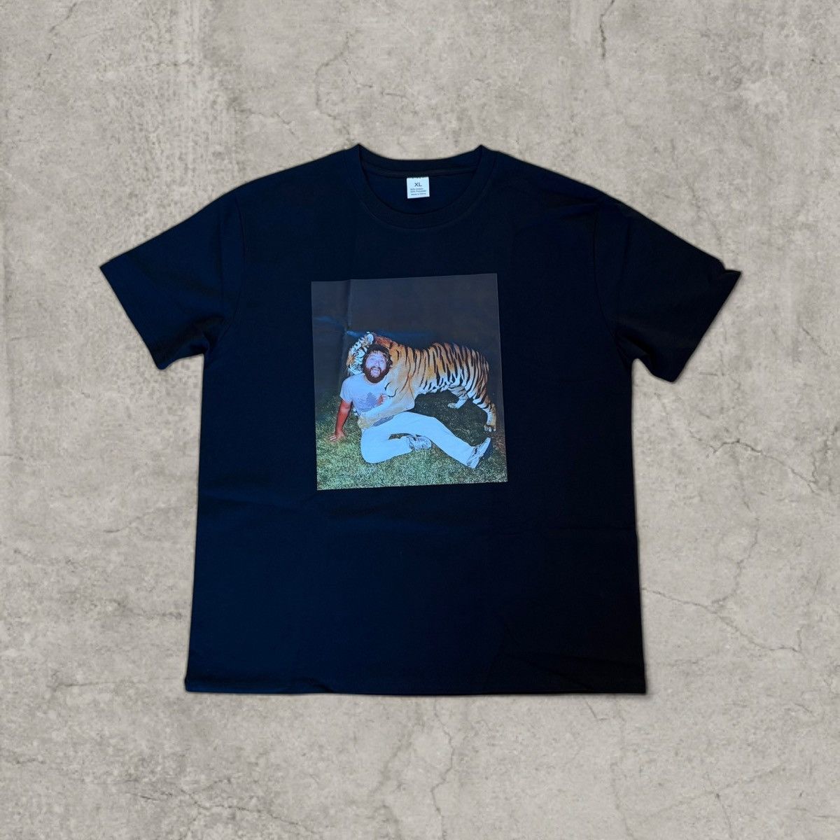 Japanese Brand Vintage style tshirt in white, The Hangover movie. Size L Size US M / EU 48-50 / 2 - 1 Thumbnail