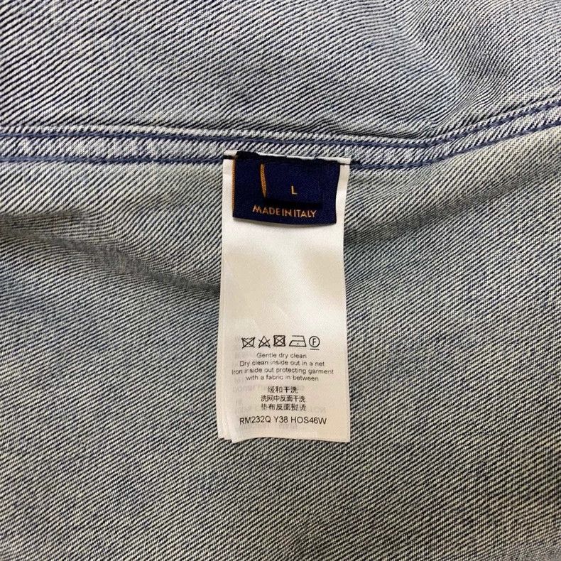 Louis Vuitton Louis Vuitton Washed blue embossed denim short sleeve shir Size US L / EU 52-54 / 3 - 7 Thumbnail