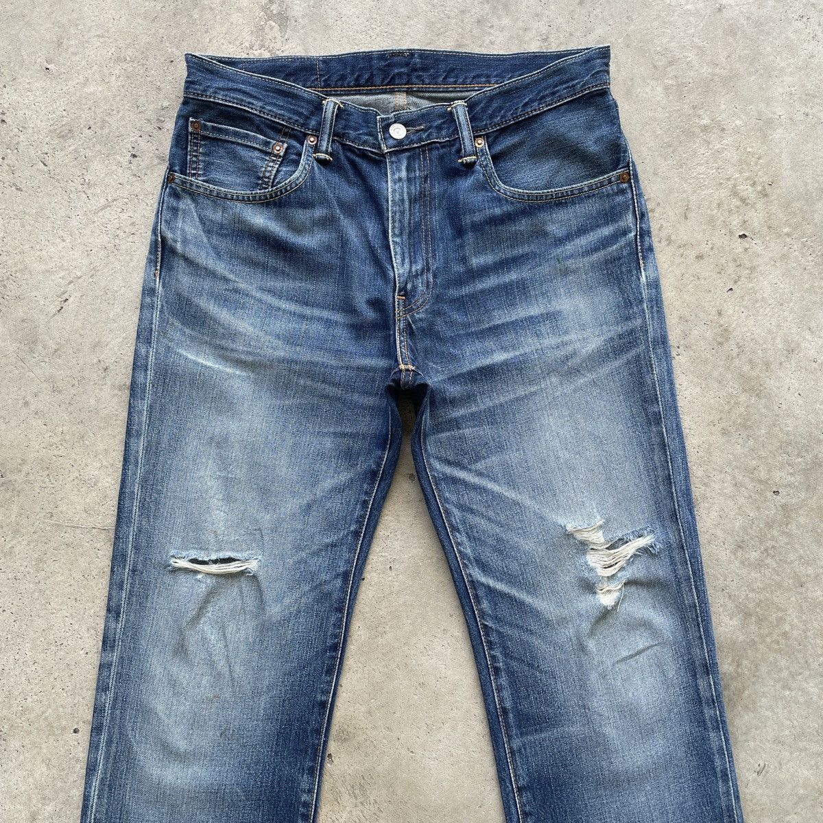 Jean × Levi's Levi’s 502 Faded Blue Distressed Jeans Denim Pants W32x29 Size US 32 / EU 48 - 3 Thumbnail