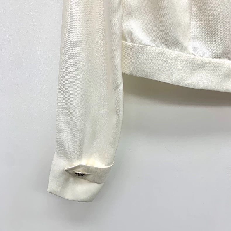 Chanel Chanel White silk lapel single-breasted long-sleeved short Size XXS / US 00 / IT 34 - 4 Thumbnail