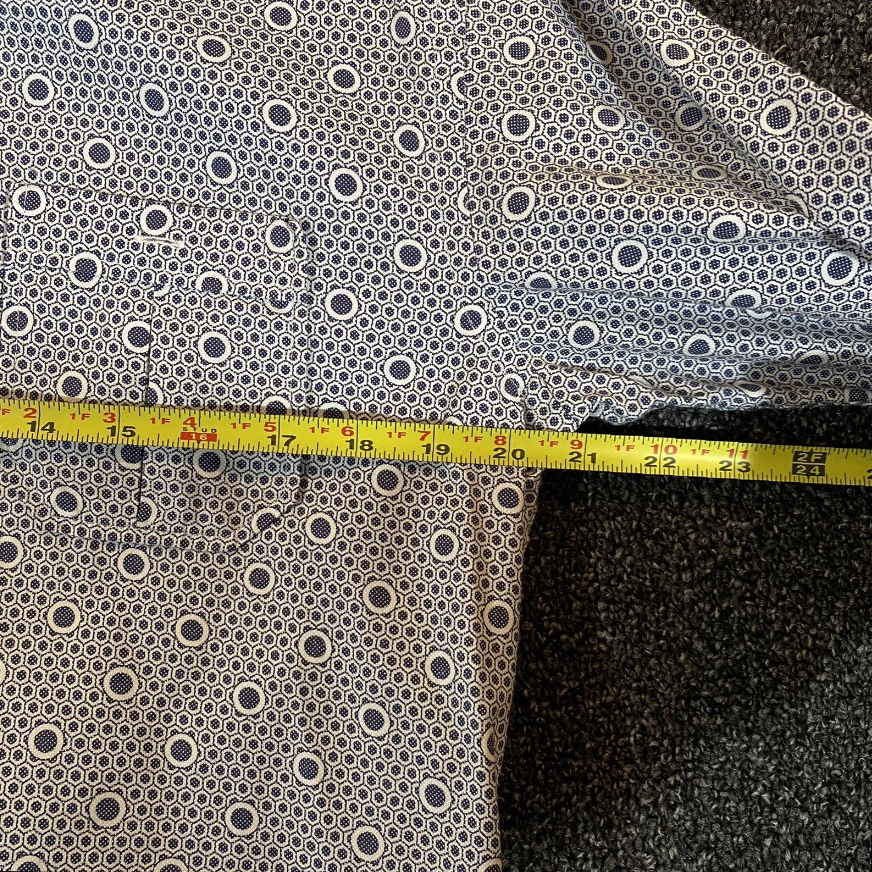 Hugo Boss HUGO BOSS Orange Shirt Mens Large Slim Fit White Blue Button Up L/S Circle Shirt Button-Up Slim Fit Mens White Blue HUGO BOSS Mens Shirts Size US L / EU 52-54 / 3 - 7 Thumbnail