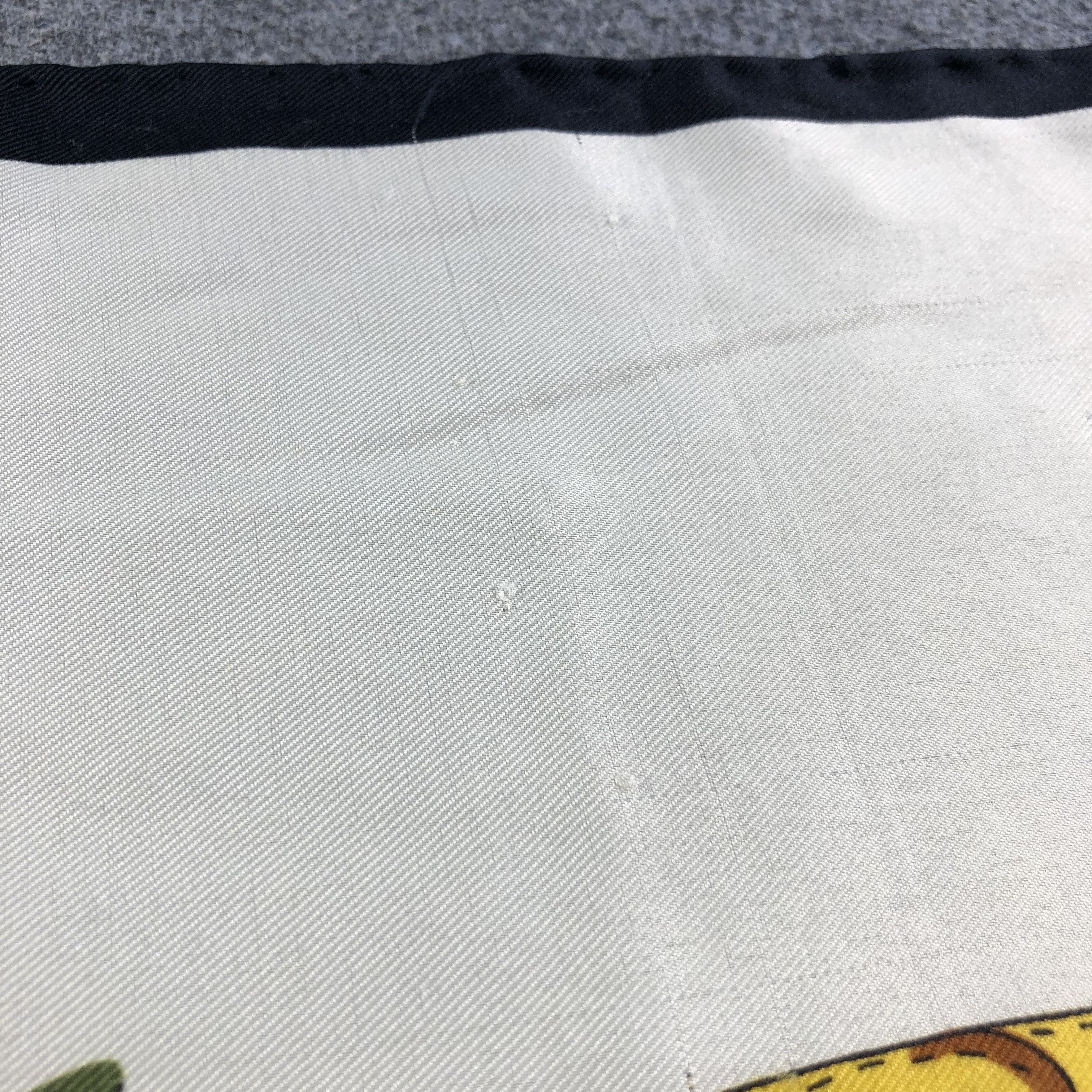 Vintage Vintage Luxury Hand Rolled made in France Silk Scarf M572 Size ONE SIZE - 13 Thumbnail