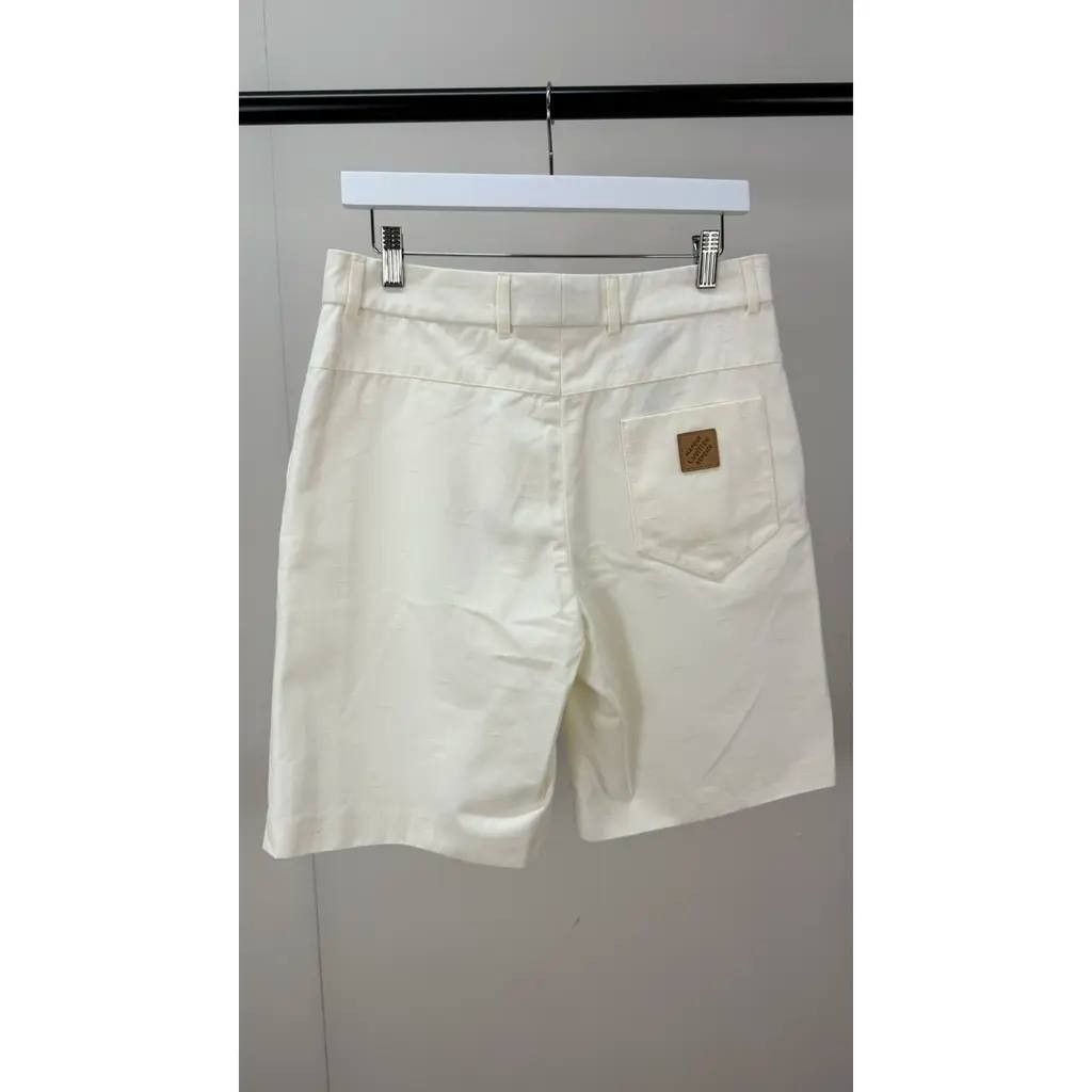 Louis Vuitton White LV Multi Logo Chino Shorts Size US 30 / EU 46 - 2 Thumbnail