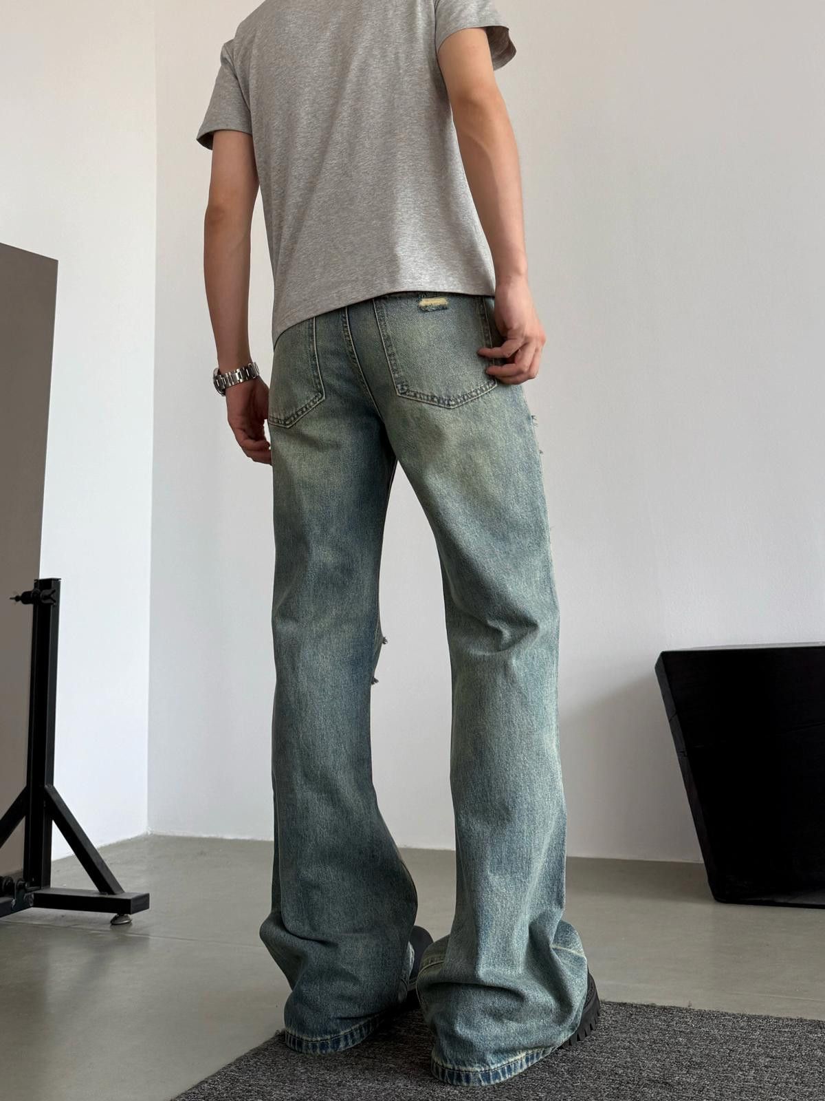 Vintage Distressed Flared Jeans Size US 32 / EU 48 - 4 Thumbnail