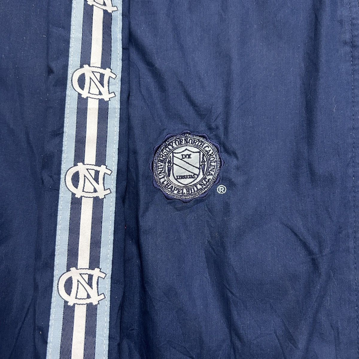 NBA × NFL × Pro Player Vintage Proplayer Tar Heels Jacket Size US L / EU 52-54 / 3 - 4 Thumbnail