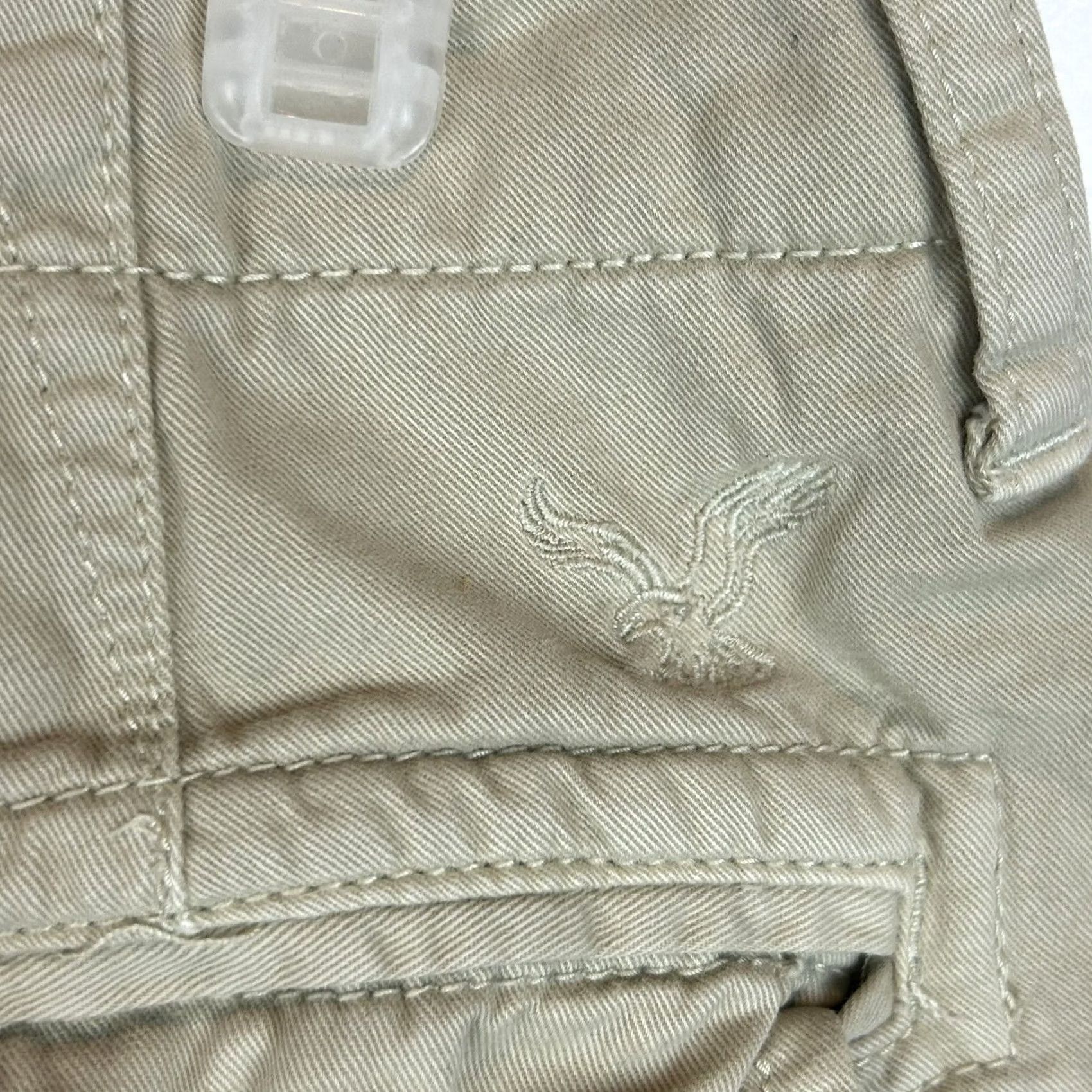 American Eagle Outfitters American Eagle Shorts Mens 30 Classic Cargo Y2K Pockets Khaki Beige Size US 30 / EU 46 - 5 Thumbnail