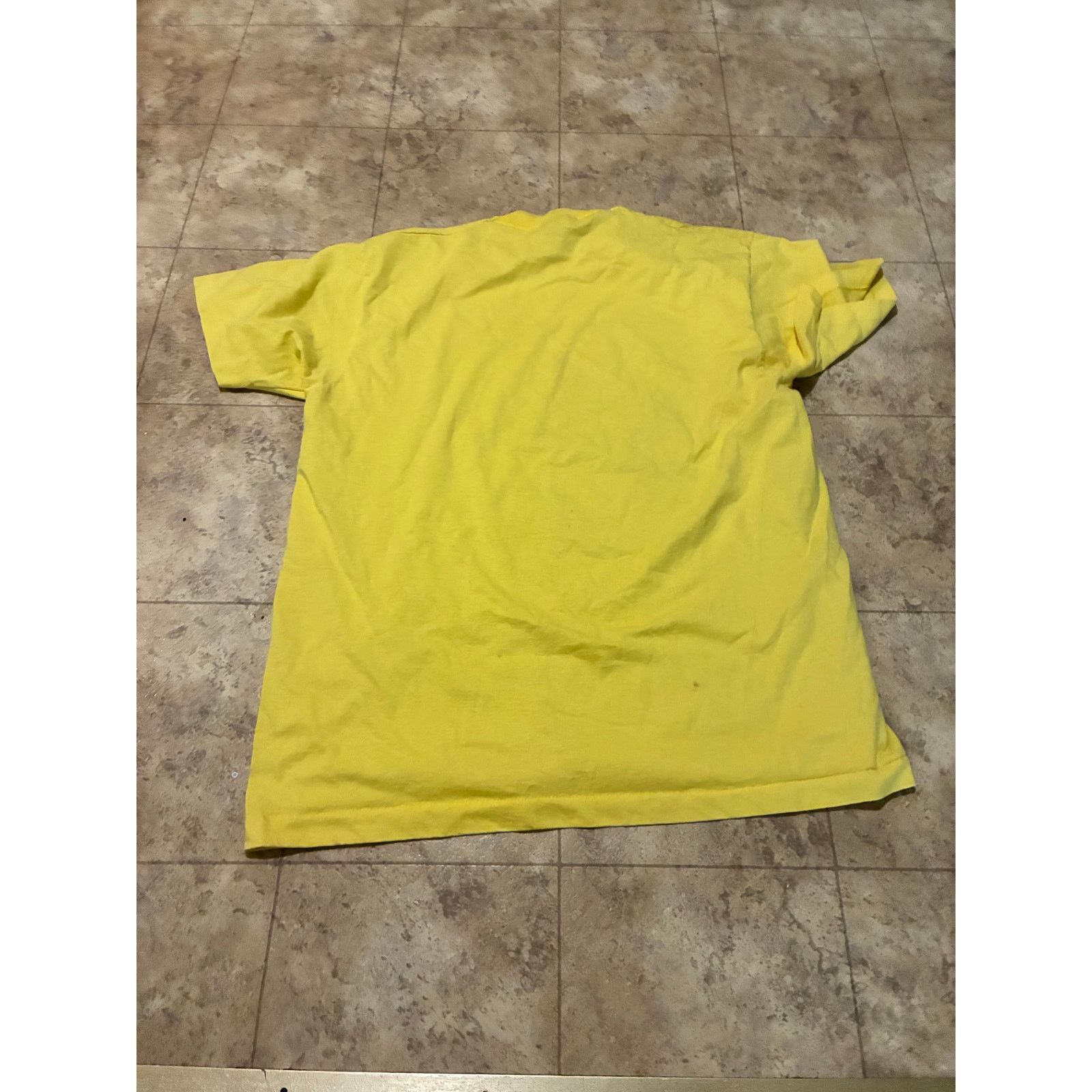 Fruit Of The Loom Vintage Yellow T-Shirt XL “Cold Before You Dig It” Size US XL / EU 56 / 4 - 6 Thumbnail