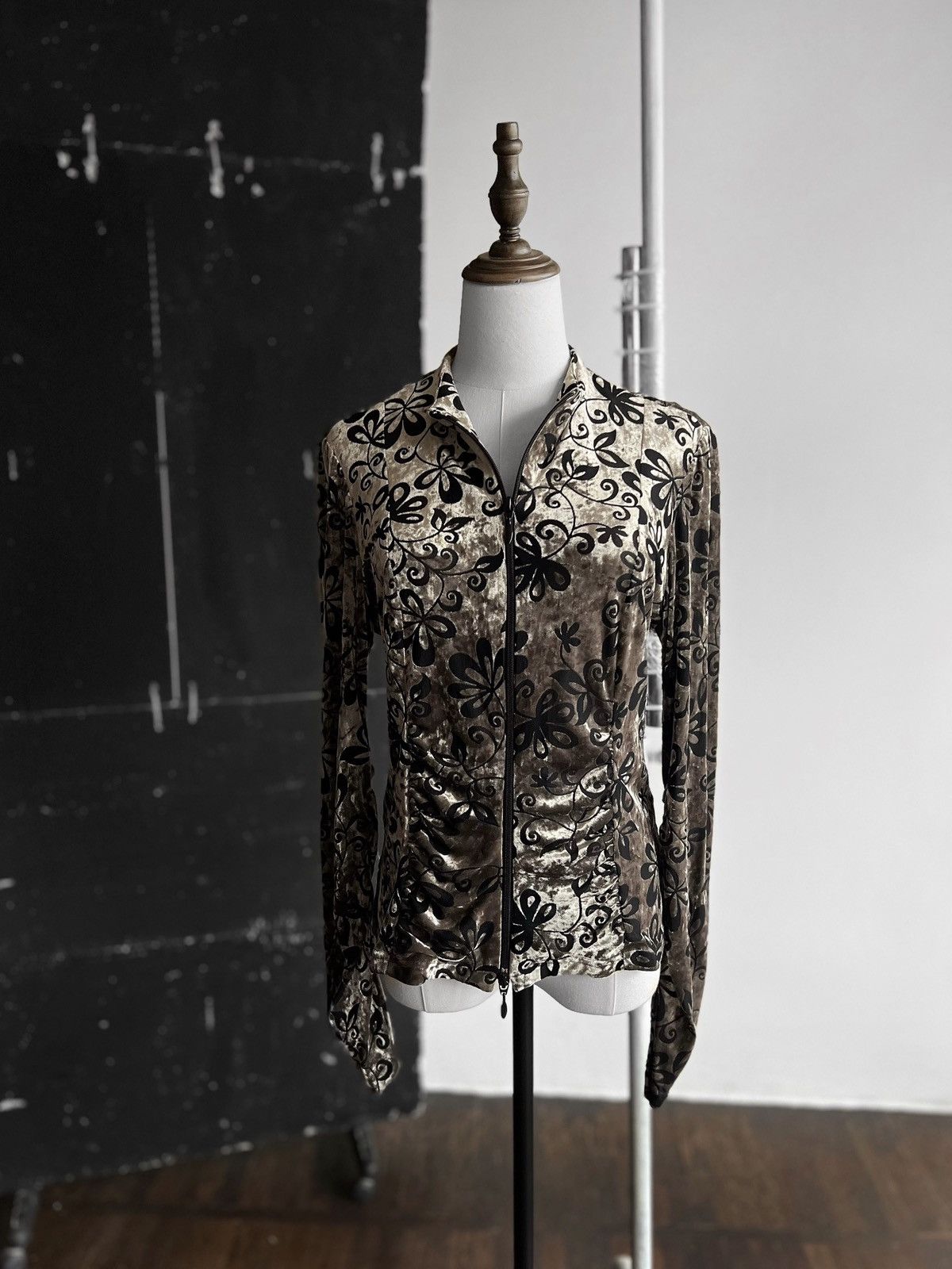 Joseph Ribkoff Made In Canada Streetwear Joseph Ribkoff Zip Lightweight Veston Jacket Floral Velour Grailed