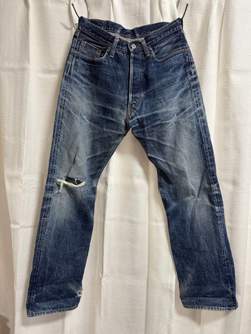 Japanese Brand Vintage Japanese Brand Faded Blue Wash Distressed Jeans Size US 28 / EU 44 - 1 Thumbnail