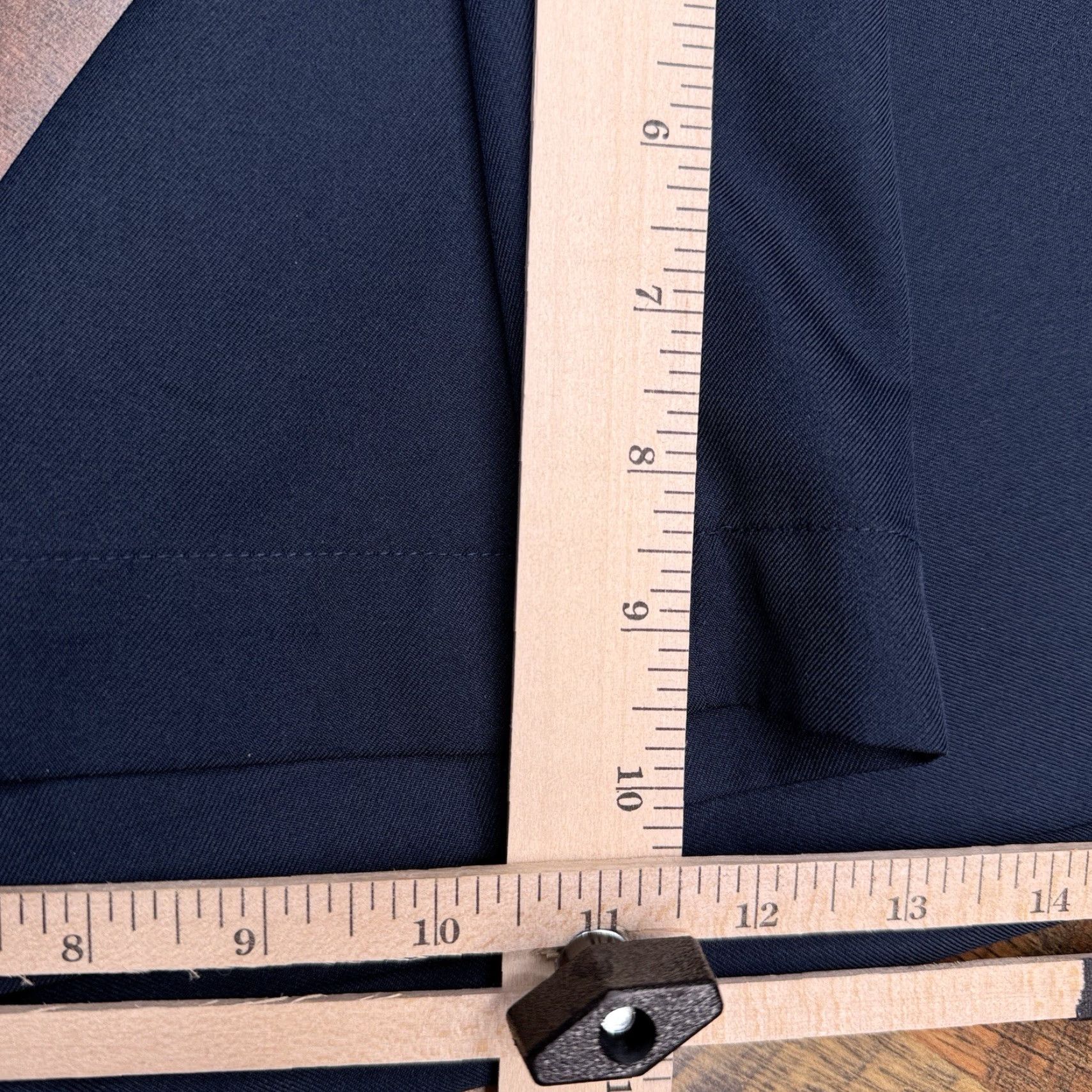 Vintage **Greg Norman Mid Rise Chino Shorts 36 Regular Fit Navy Blue Golf** User: **Greg Norman Mid Rise Chino Shorts 36 Navy Blue Golf** Size US 36 / EU 52 - 8 Thumbnail