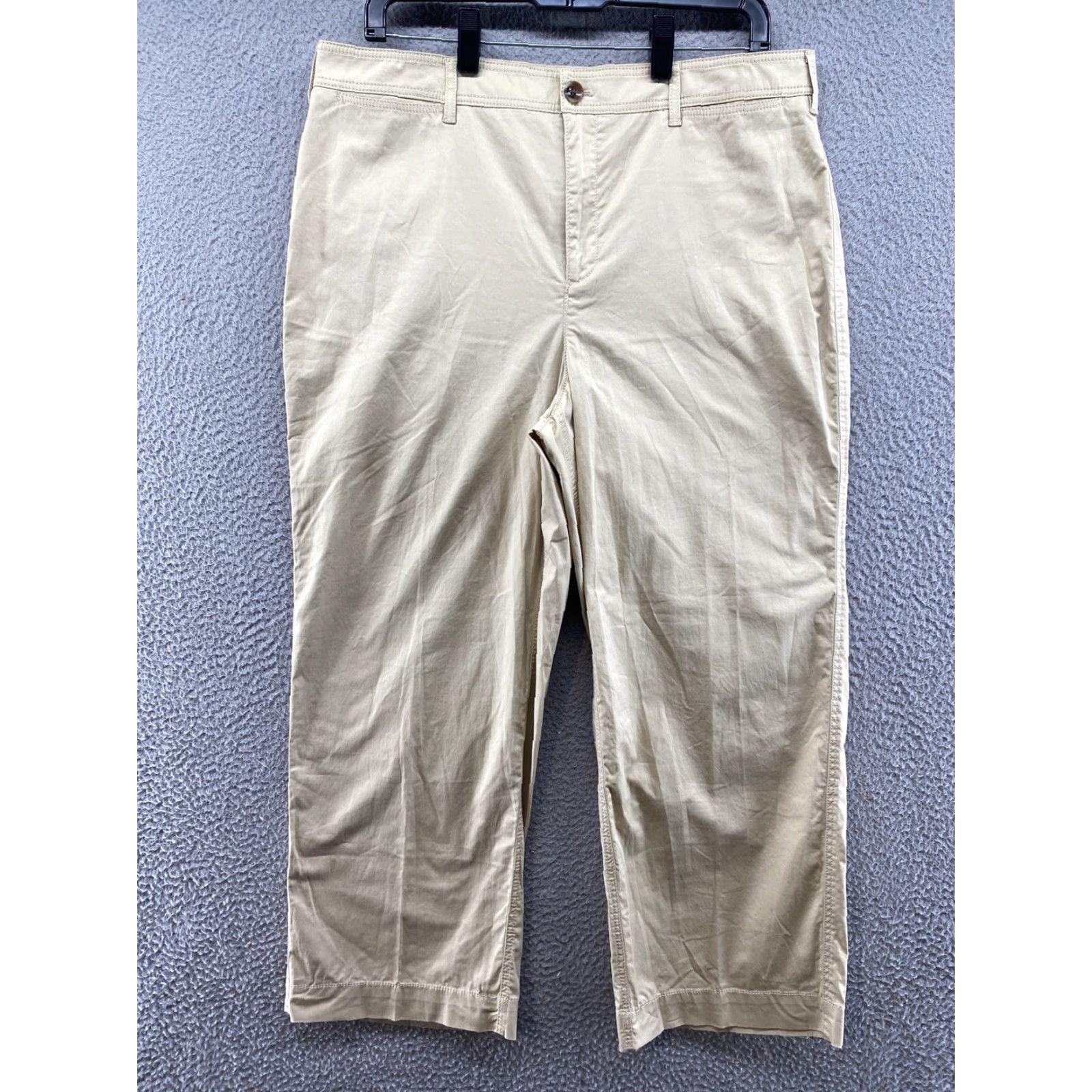 Vintage Chico’s Women’s Capri Wide-Leg Beige Pants in Size 12 - Relaxed, Pockets, Lightweight, Casual, Regular, Button, Zip, 0-1-0-2-3-4 Size 34" / US 12 / IT 48 - 2 Thumbnail