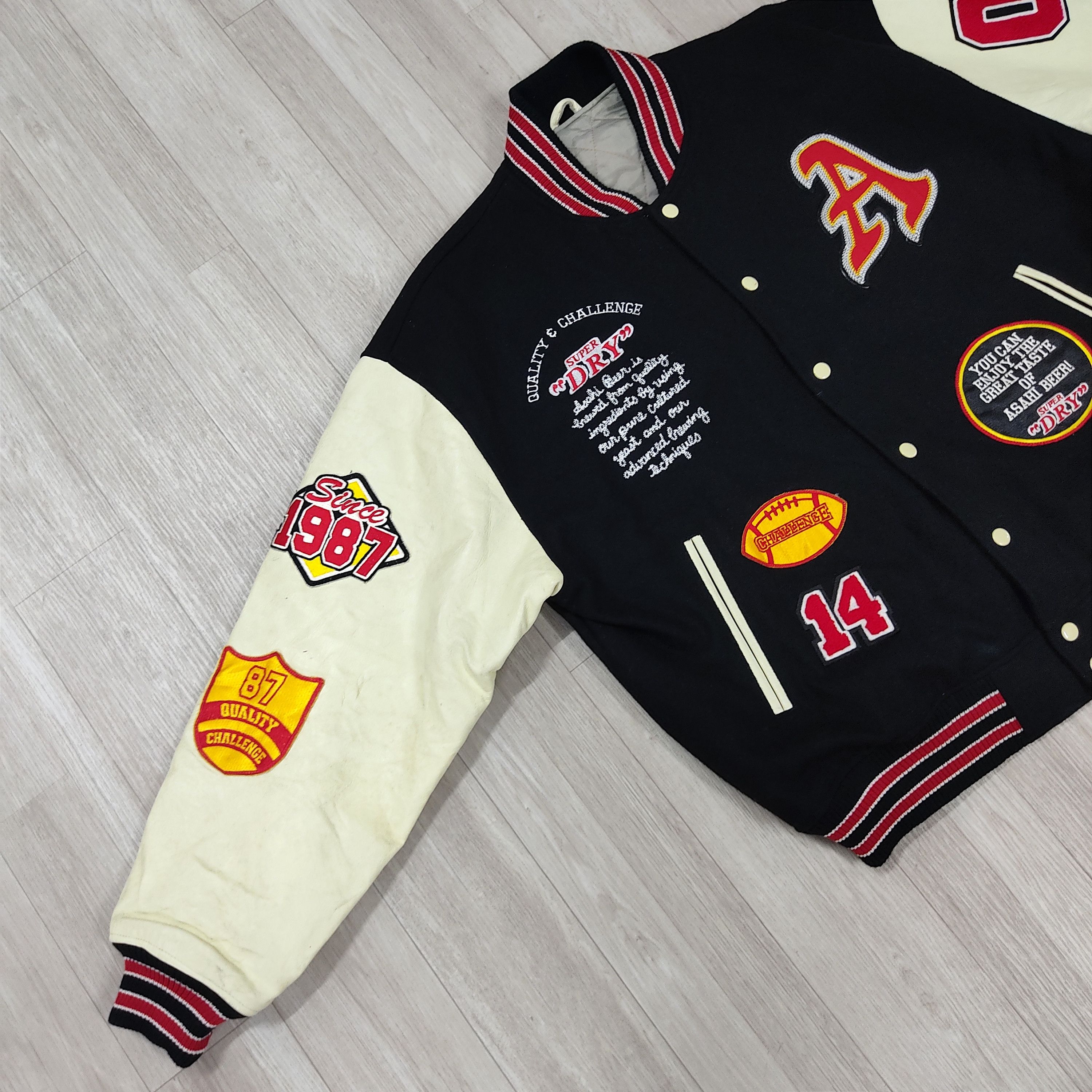 Superdry SUPERDRY Japan Leather Sleeve Varsity (Patch Loaded Edition) Size US XL / EU 56 / 4 - 8 Thumbnail