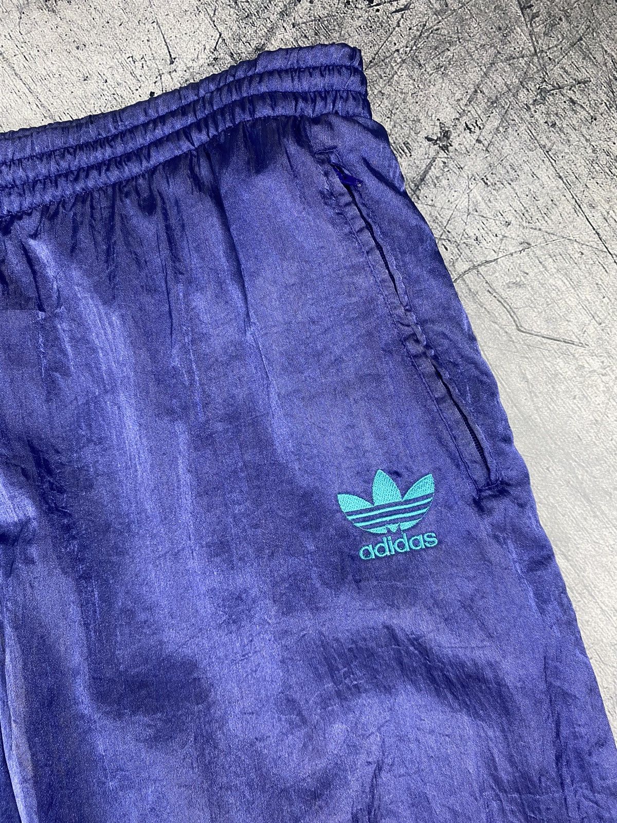 Adidas × Vintage Vintage Adidas 90s Joggers Track Pants Size XL Size US 36 / EU 52 - 4 Thumbnail