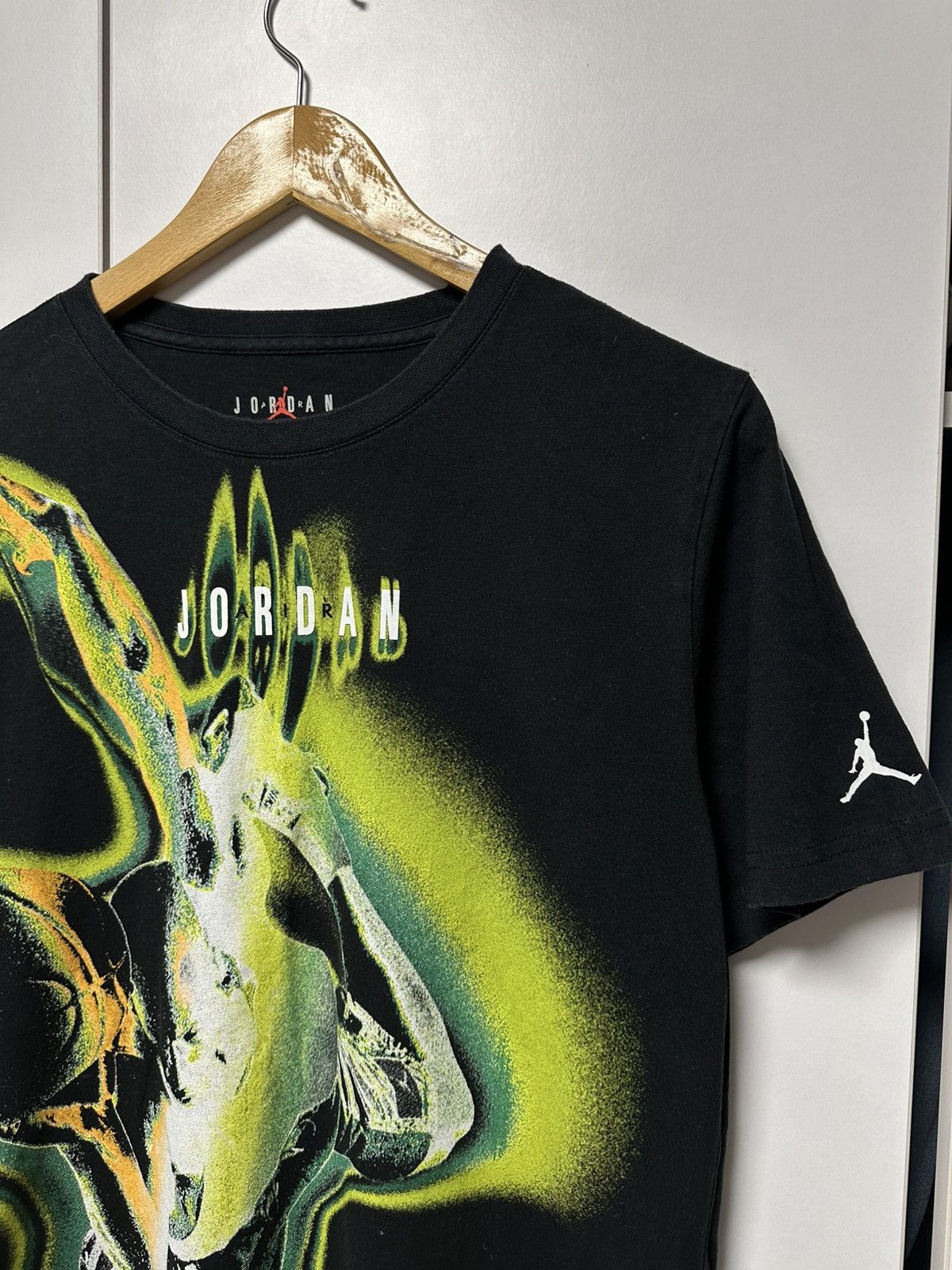 Jordan Brand Jordan Rare T-shirts Japan Style Streetwear Vintage Size US S / EU 44-46 / 1 - 2 Thumbnail
