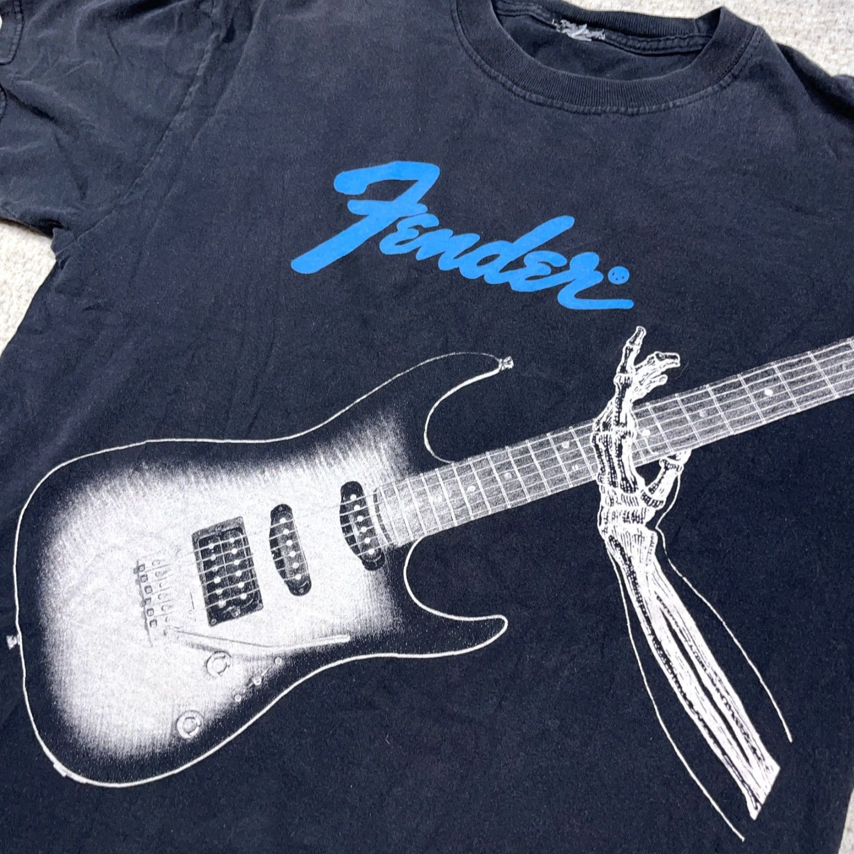 Fender VINTAGE Fender Shirt Men L Black Guitar Band Tee Skeleton Skate Punk Shirt Size US L / EU 52-54 / 3 - 2 Thumbnail