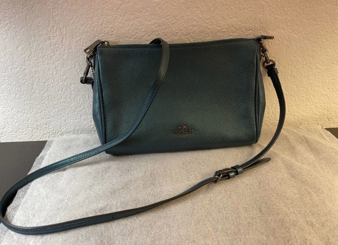 Coach Coach Carrie Pebble Leather Crossbody Shoulder Leather Size ONE SIZE - 6 Thumbnail