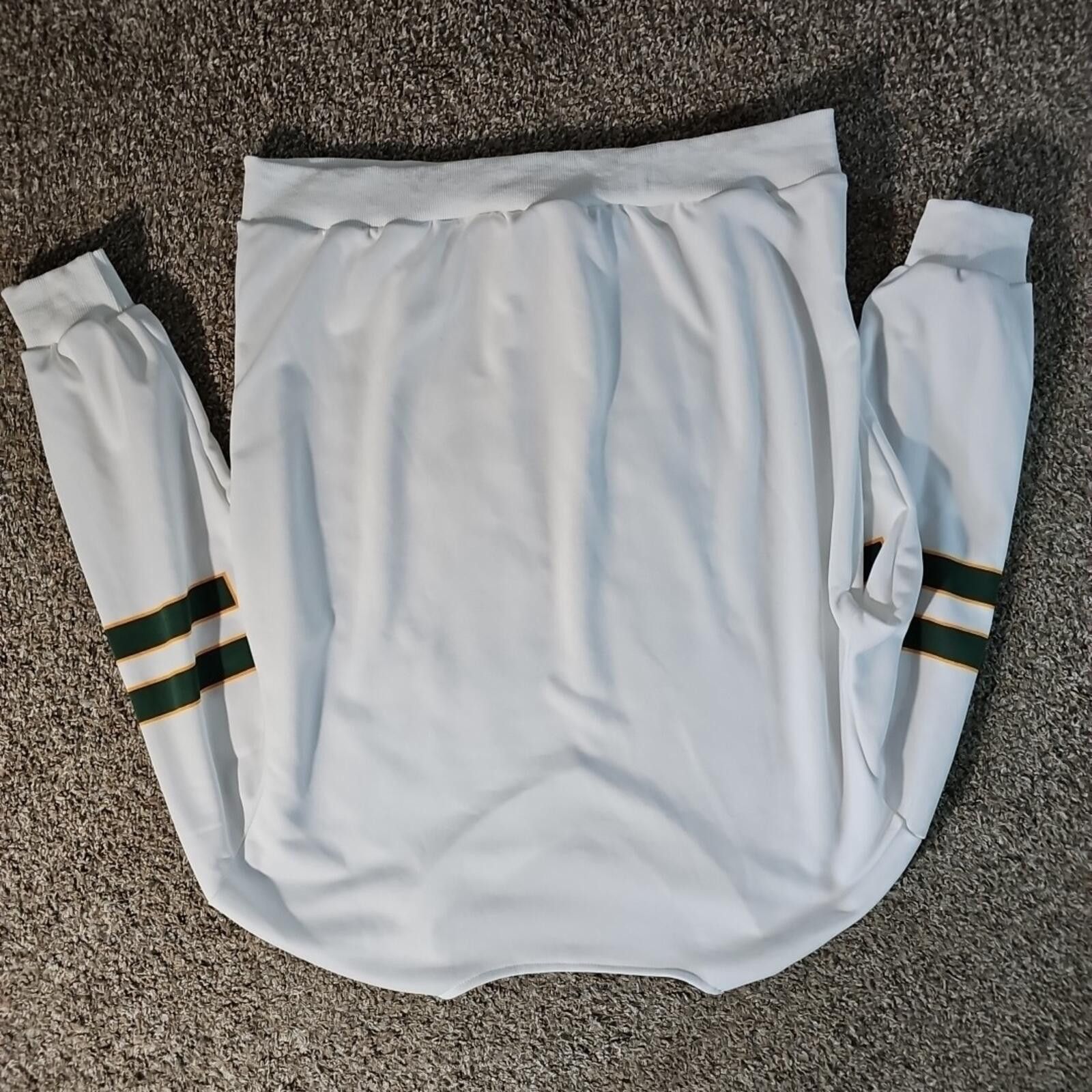 Shein SHEIN White Vneck Packers Theme #54 Sweatshirt Size ONE SIZE - 7 Thumbnail