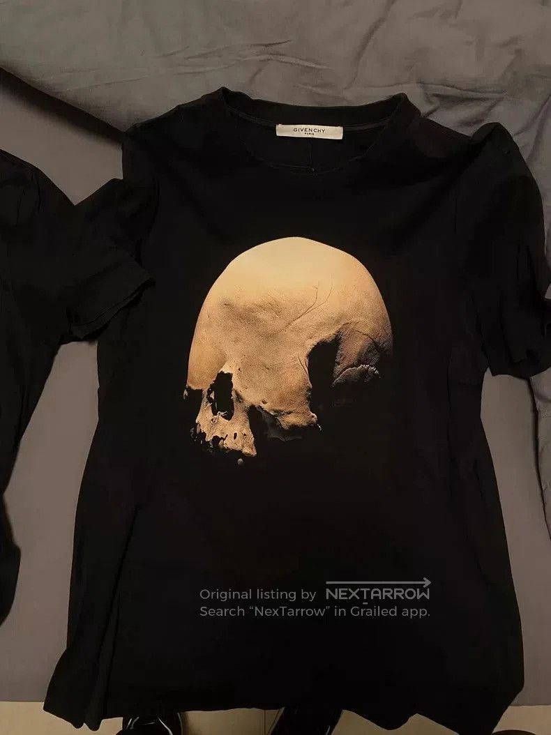 Givenchy Givenchy Skull Print Short Sleeve T. Size US L / EU 52-54 / 3 - 1 Thumbnail