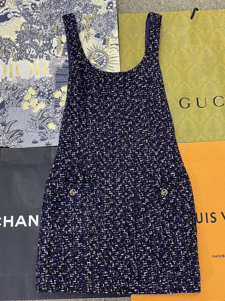 Chanel chanel 23B colour-matched backless tweed woven dress Size XS / US 0-2 / IT 36-38 - 1 Thumbnail