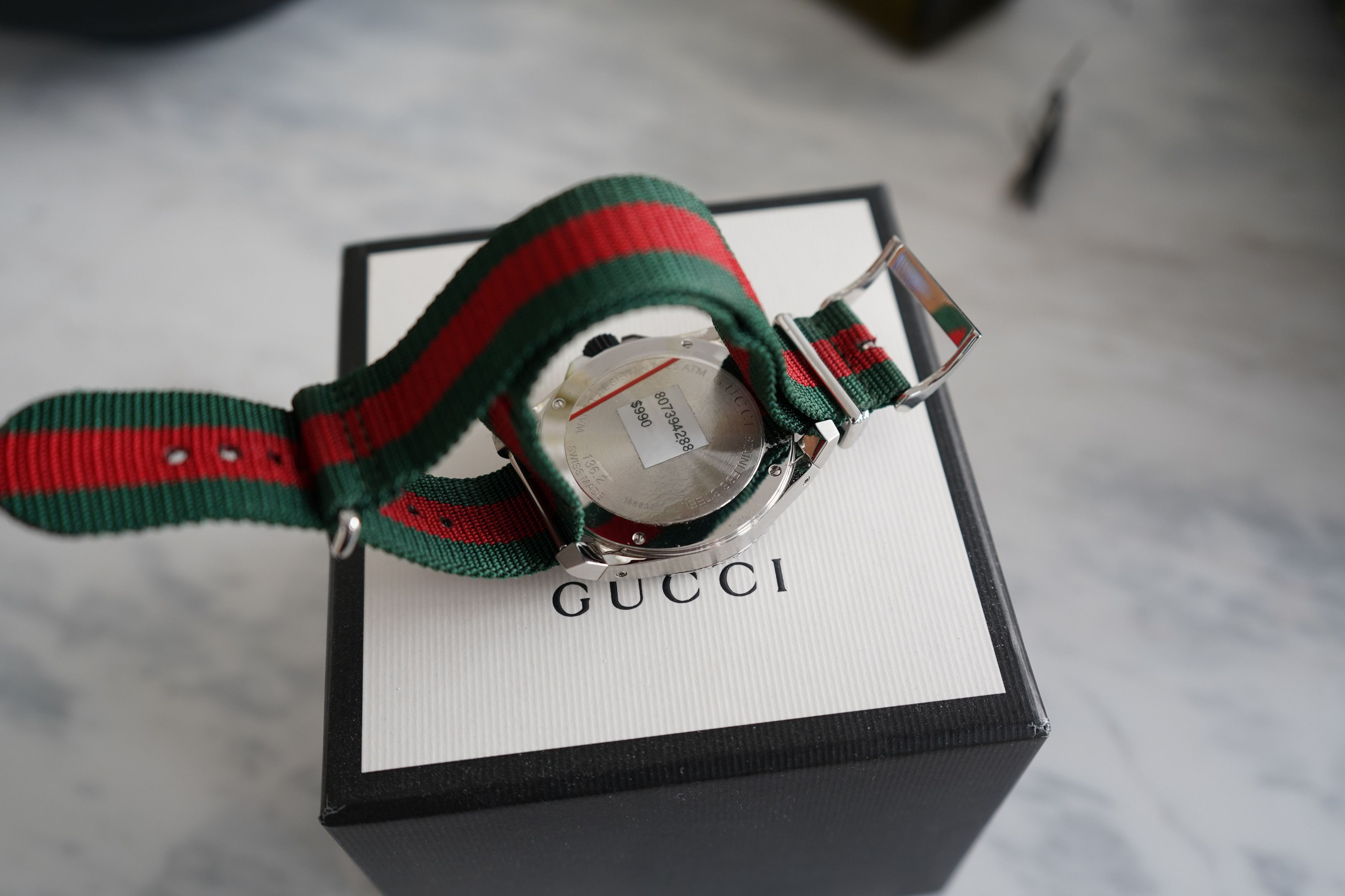 Gucci Gucci Dive Black Dial Green and Red Nylon NATO YA136209 Size ONE SIZE - 7 Thumbnail
